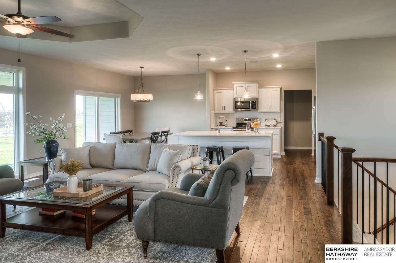 Bellevue, Nebraska 68123, United States, 5 Bedrooms Bedrooms, ,3 BathroomsBathrooms,Residential,Active,72895