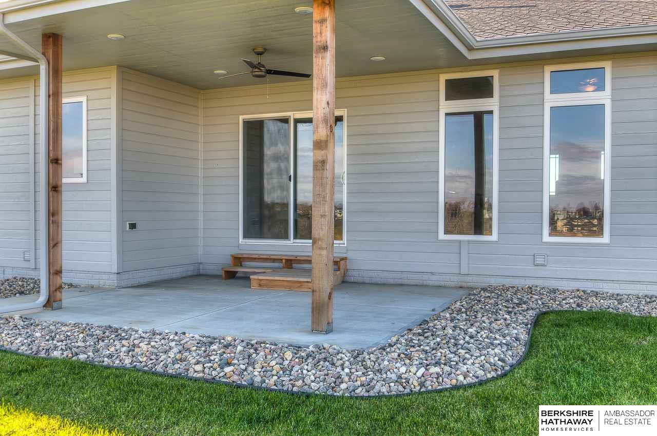 Bellevue, Nebraska 68123, United States, 5 Bedrooms Bedrooms, ,3 BathroomsBathrooms,Residential,Active,72895