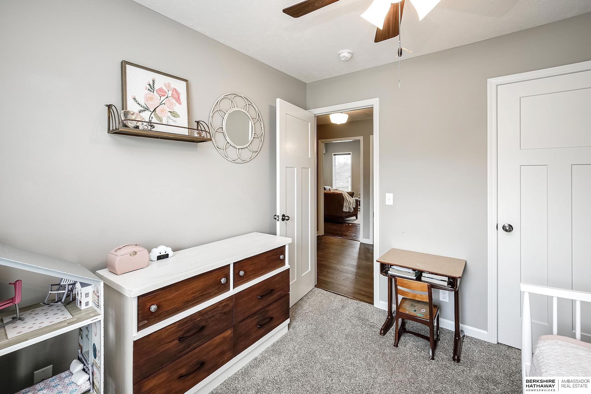 Yutan, Nebraska 68073, United States, 5 Bedrooms Bedrooms, ,3 BathroomsBathrooms,Residential,Pending,120040