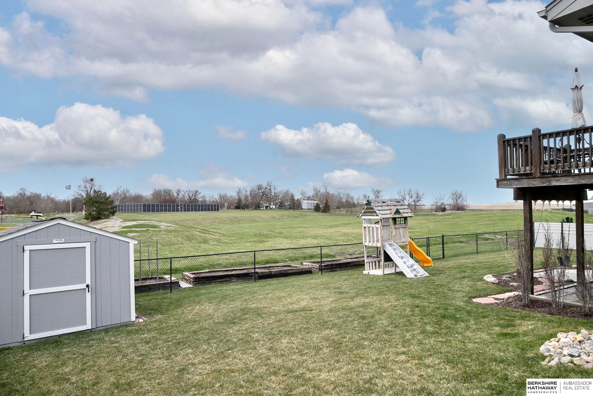 Yutan, Nebraska 68073, United States, 5 Bedrooms Bedrooms, ,3 BathroomsBathrooms,Residential,Pending,120040