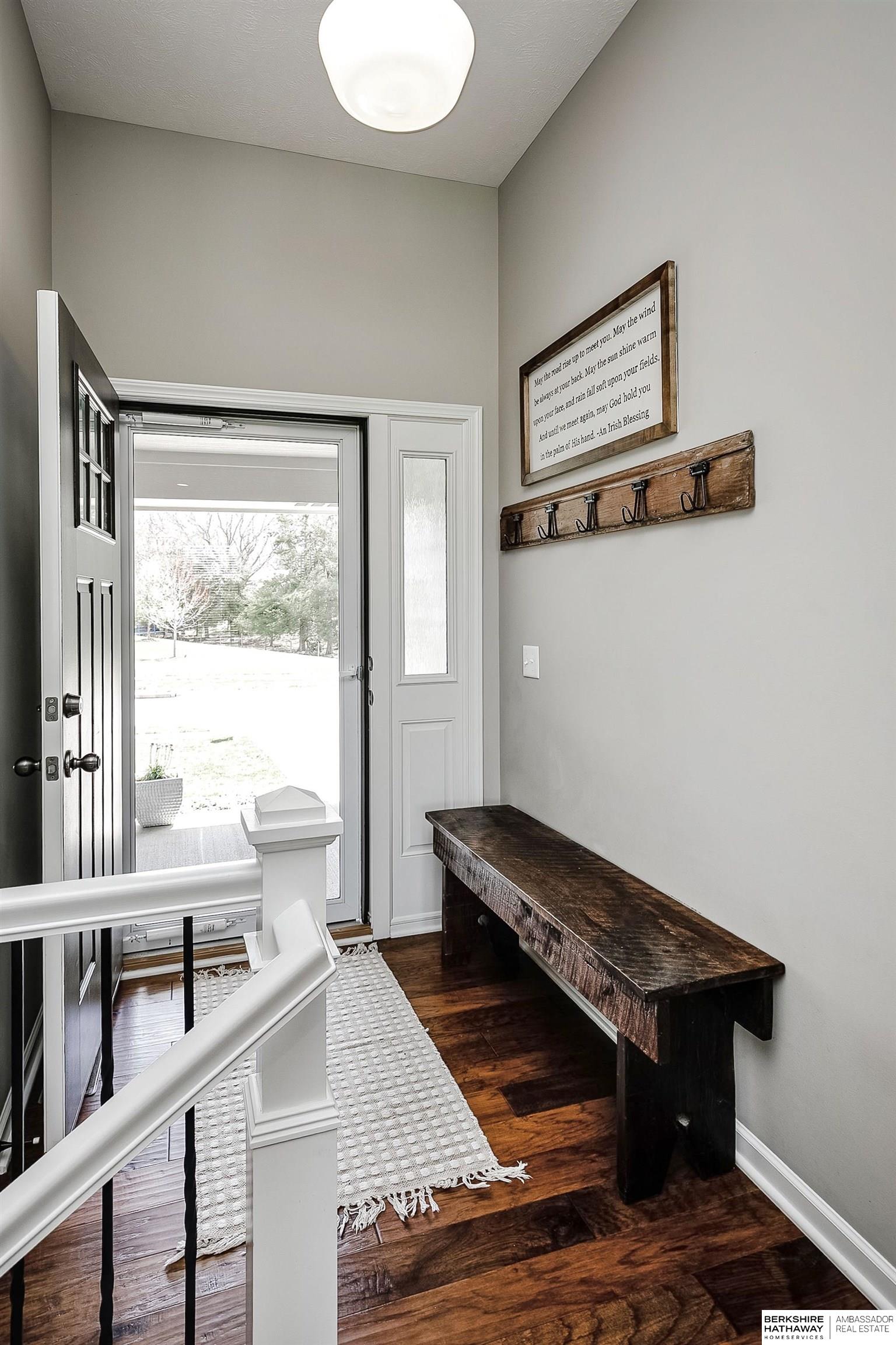 Yutan, Nebraska 68073, United States, 5 Bedrooms Bedrooms, ,3 BathroomsBathrooms,Residential,Pending,120040