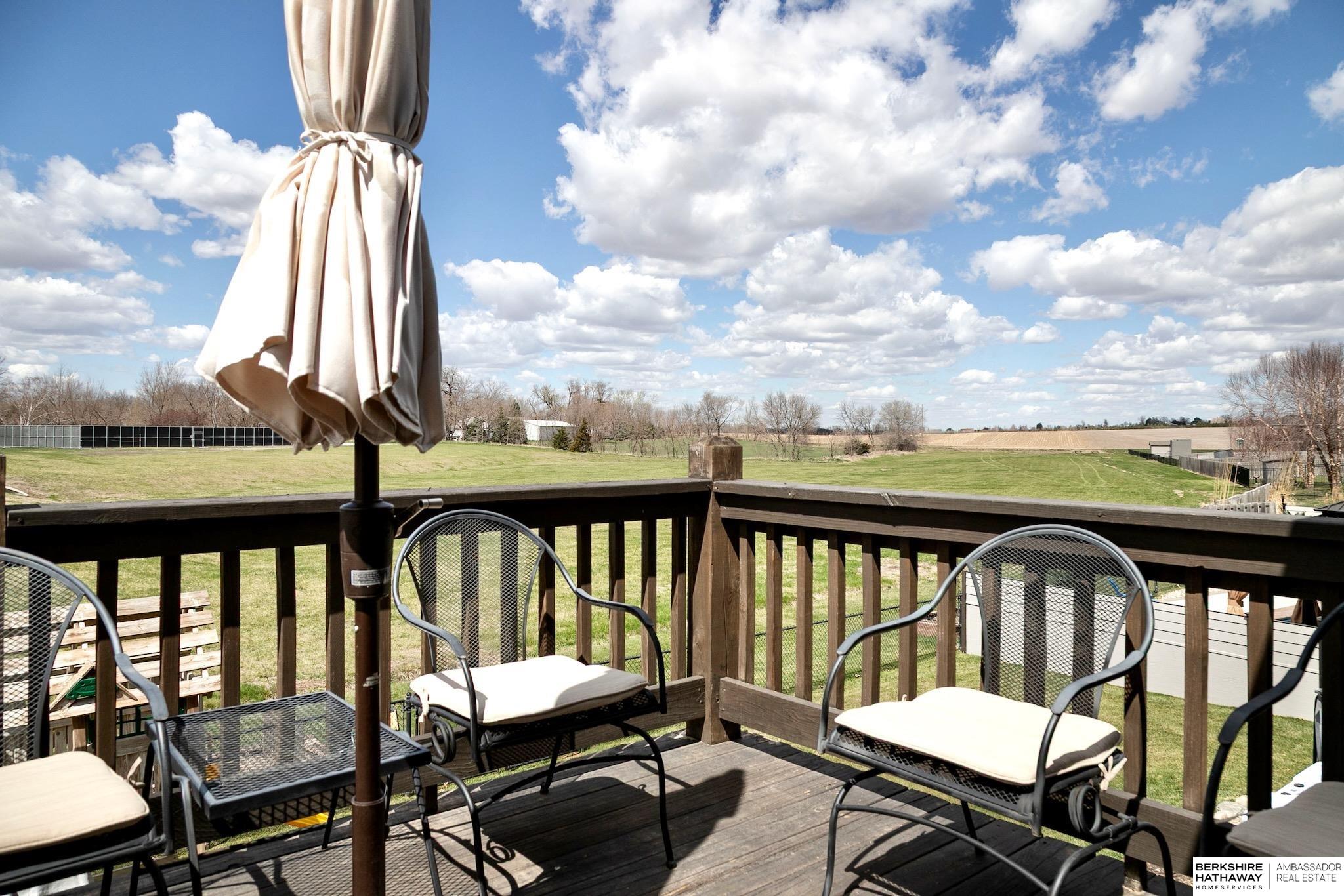 Yutan, Nebraska 68073, United States, 5 Bedrooms Bedrooms, ,3 BathroomsBathrooms,Residential,Pending,120040