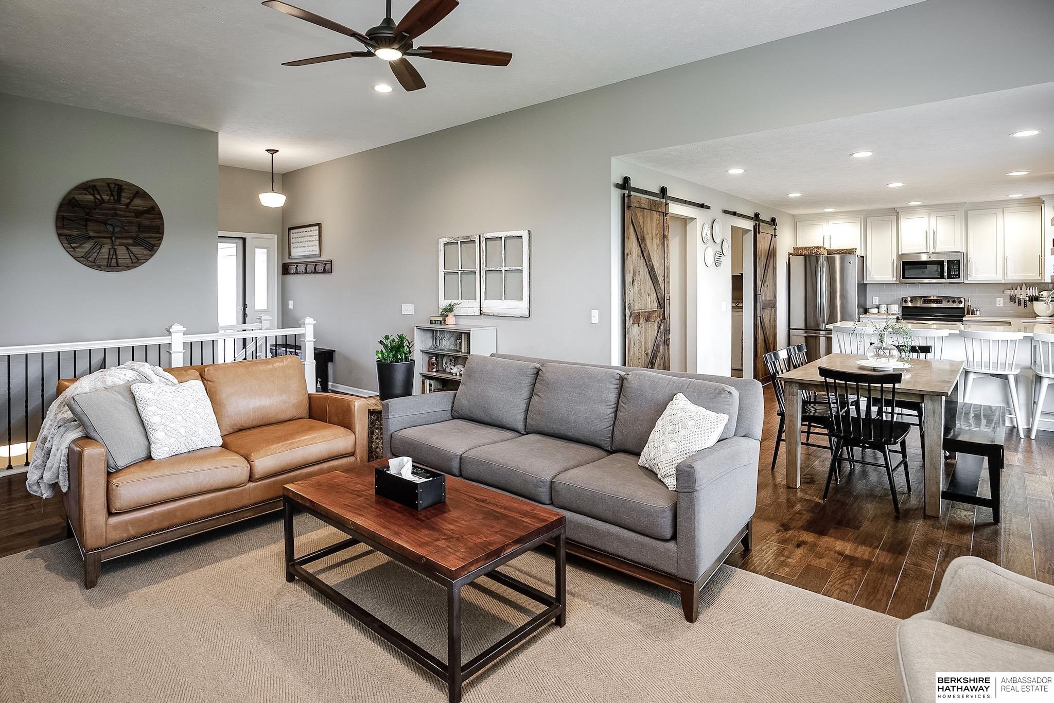 Yutan, Nebraska 68073, United States, 5 Bedrooms Bedrooms, ,3 BathroomsBathrooms,Residential,Pending,120040