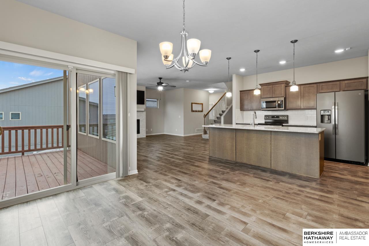 Bellevue, Nebraska 68123, United States, 4 Bedrooms Bedrooms, ,3 BathroomsBathrooms,Residential,Pending,22825