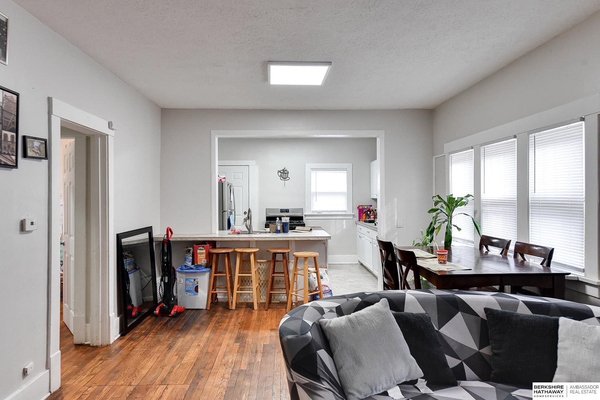 Omaha, Nebraska 68111, United States, 3 Bedrooms Bedrooms, ,1 BathroomBathrooms,Residential,Active,80017