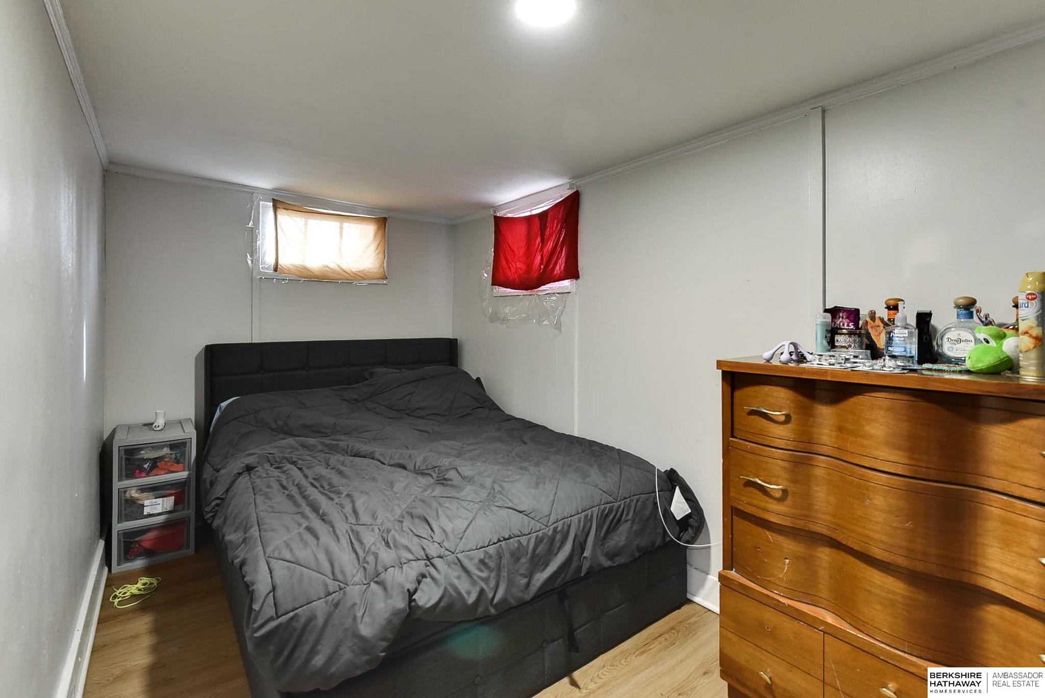 Omaha, Nebraska 68111, United States, 3 Bedrooms Bedrooms, ,1 BathroomBathrooms,Residential,Active,80017