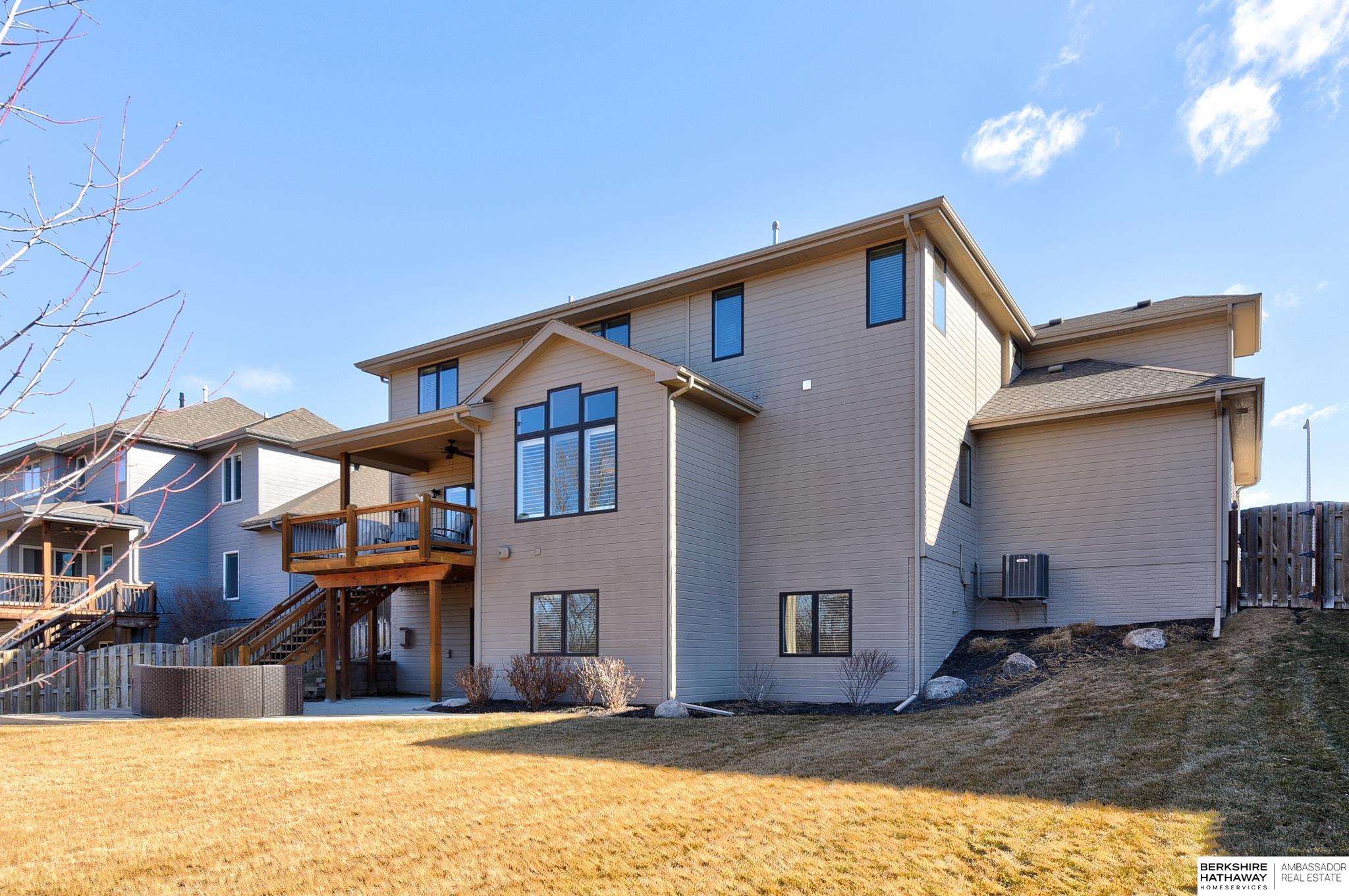 Omaha, Nebraska 68116, United States, 5 Bedrooms Bedrooms, ,5 BathroomsBathrooms,Residential,Active,78920