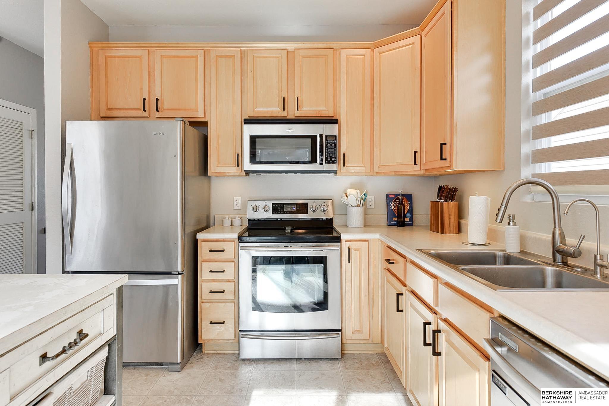 Bennington, Nebraska 68007, United States, 4 Bedrooms Bedrooms, ,3 BathroomsBathrooms,Residential,Active,8808