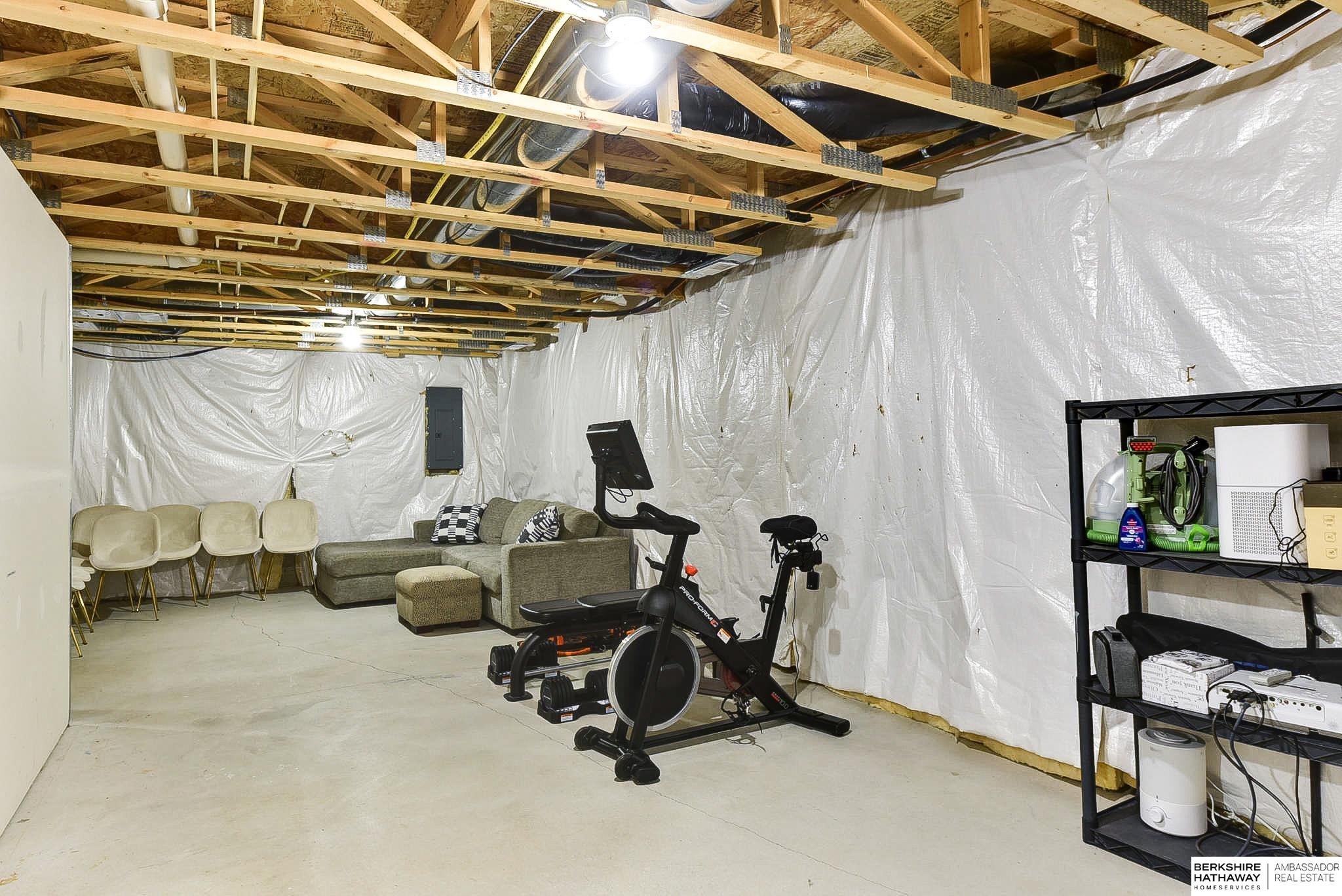 Bennington, Nebraska 68007, United States, 4 Bedrooms Bedrooms, ,3 BathroomsBathrooms,Residential,Active,8808