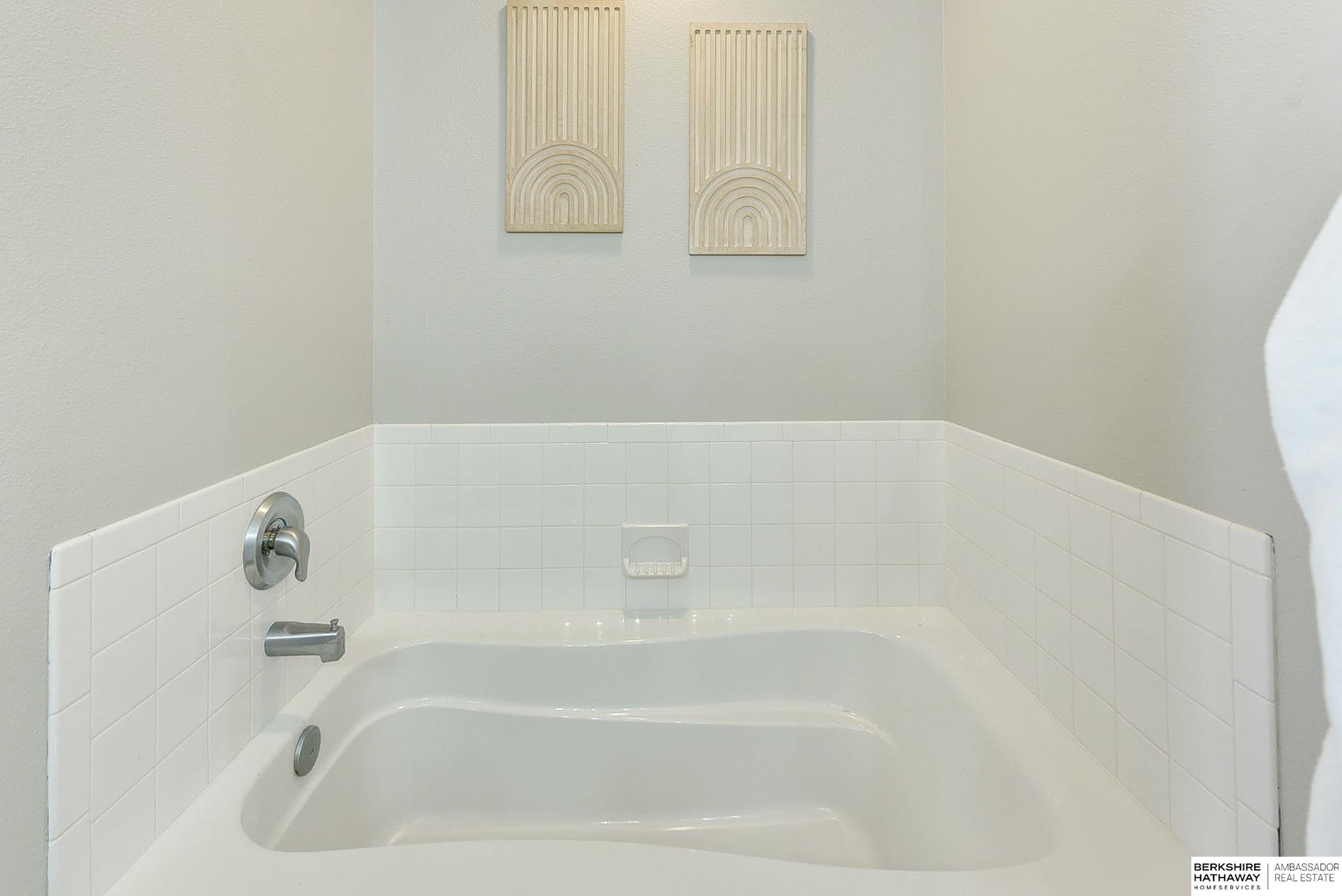 Bennington, Nebraska 68007, United States, 4 Bedrooms Bedrooms, ,3 BathroomsBathrooms,Residential,Active,8808