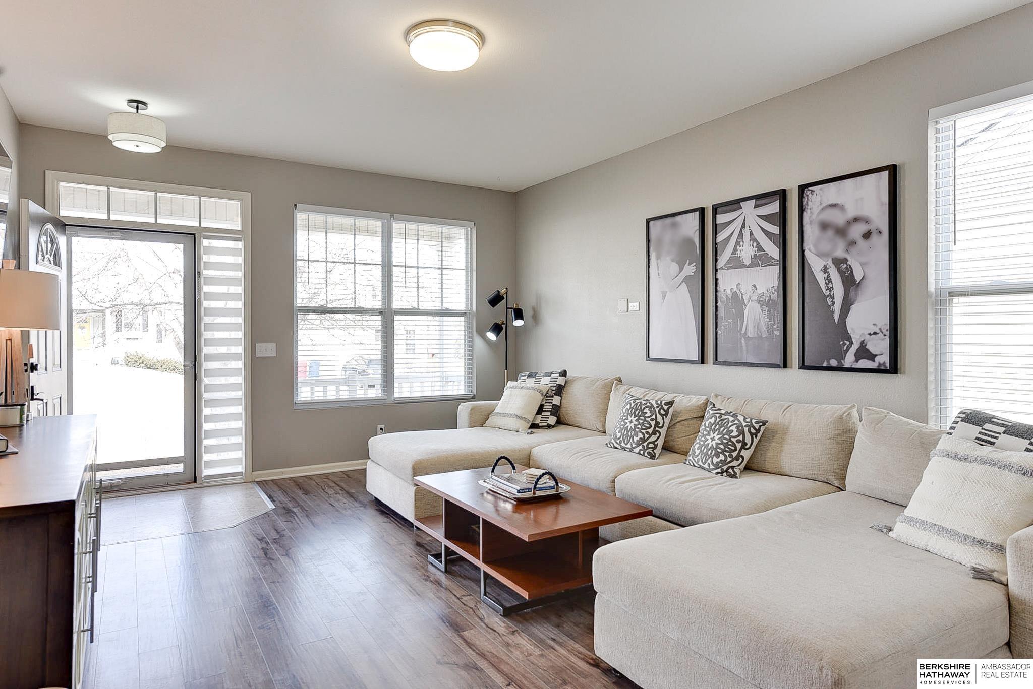 Bennington, Nebraska 68007, United States, 4 Bedrooms Bedrooms, ,3 BathroomsBathrooms,Residential,Active,8808