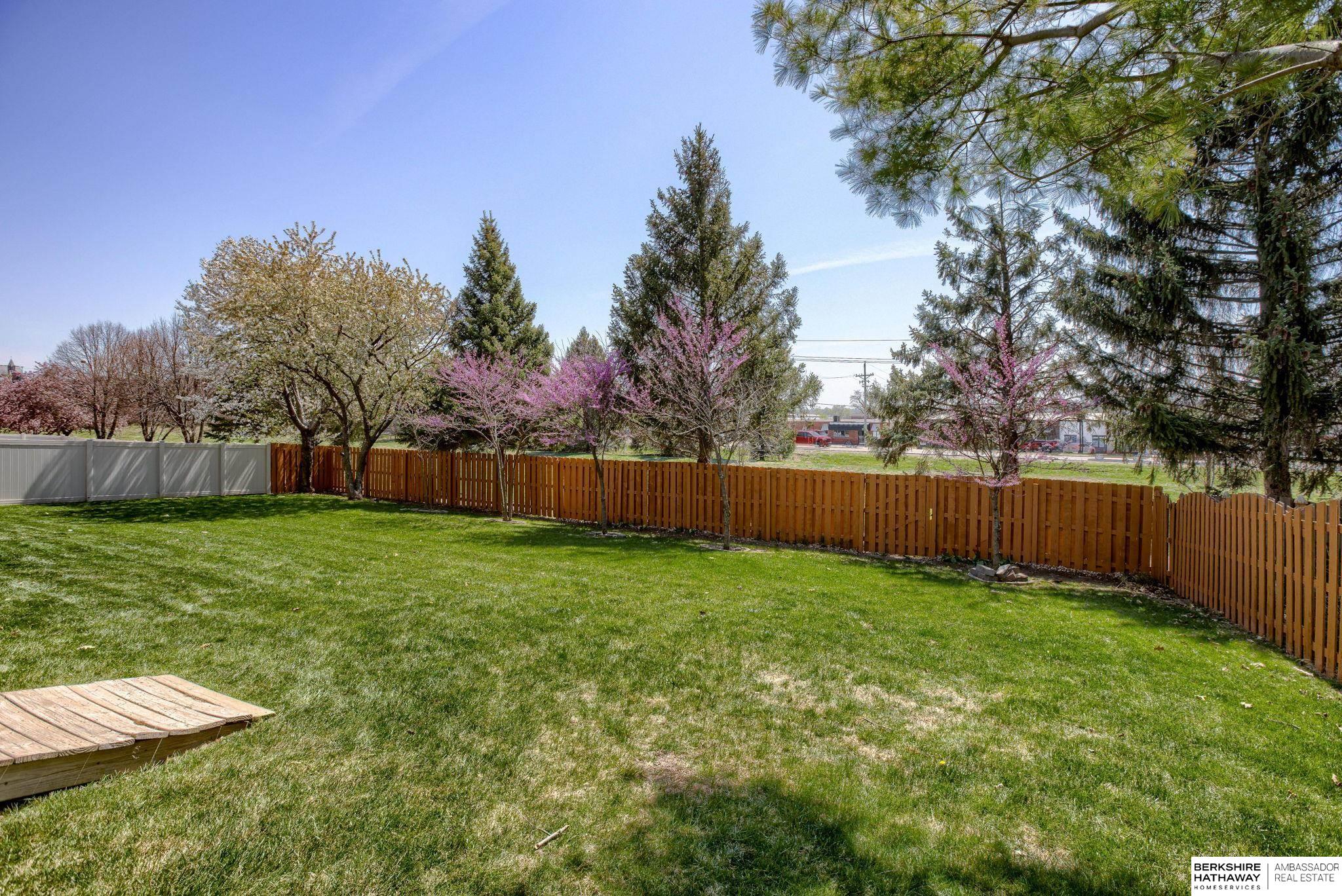 Papillion, Nebraska 68046, United States, 4 Bedrooms Bedrooms, ,4 BathroomsBathrooms,Residential,Pending,111816