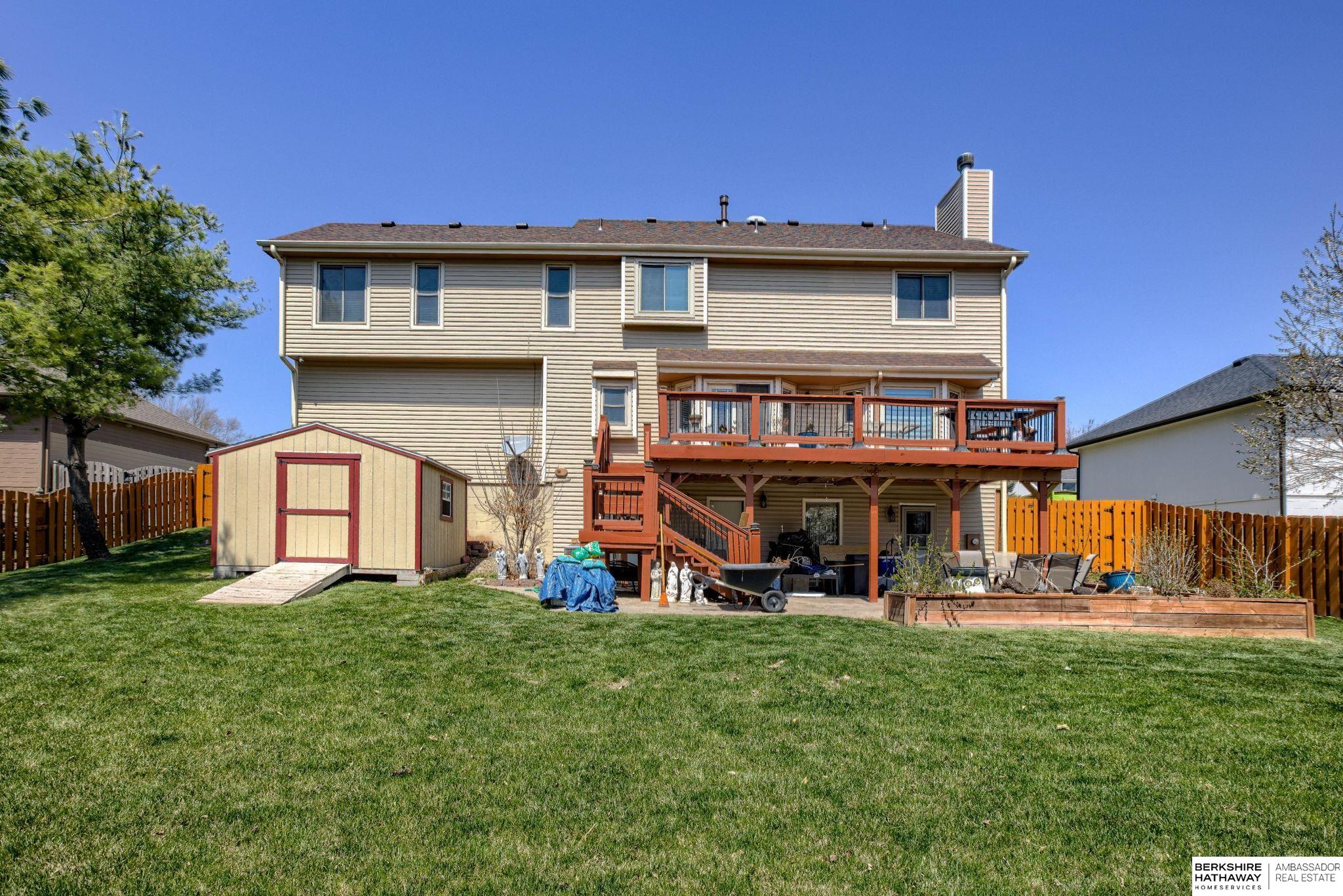 Papillion, Nebraska 68046, United States, 4 Bedrooms Bedrooms, ,4 BathroomsBathrooms,Residential,Pending,111816