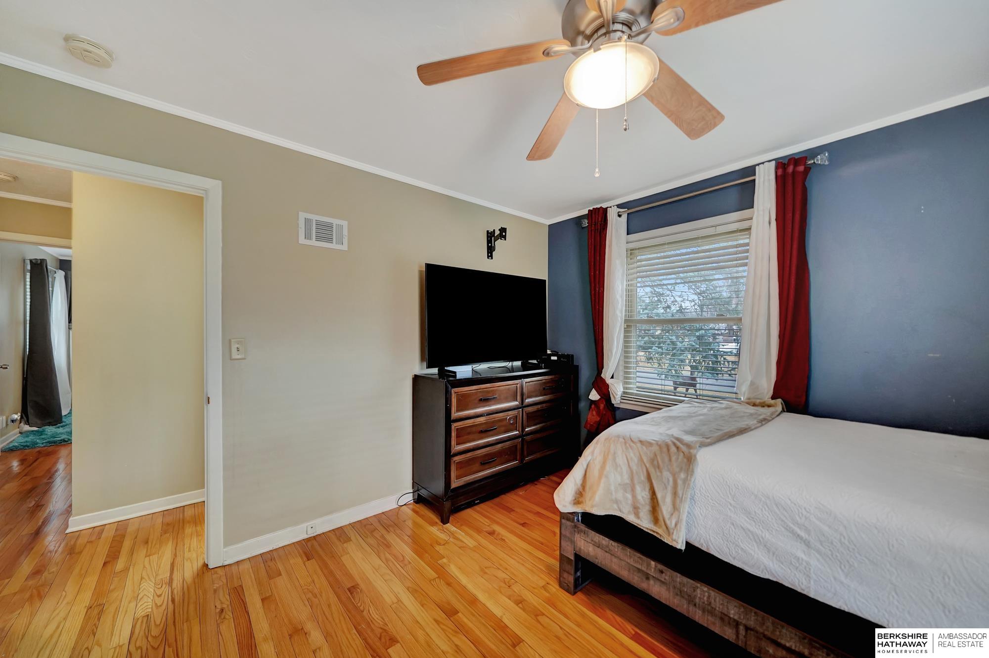 Lincoln, Nebraska 68506, United States, 2 Bedrooms Bedrooms, ,1 BathroomBathrooms,Residential,Pending,9430