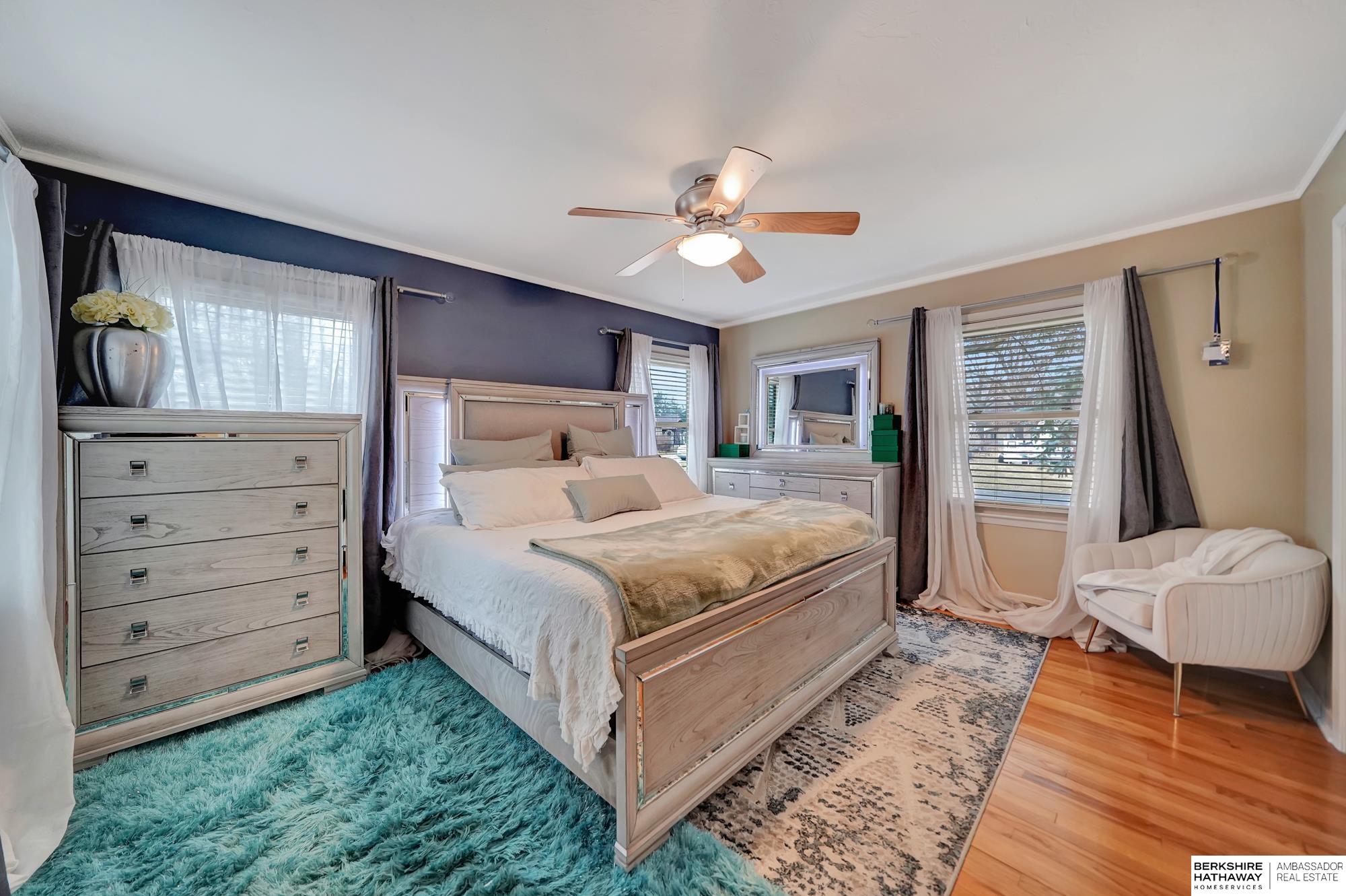 Lincoln, Nebraska 68506, United States, 2 Bedrooms Bedrooms, ,1 BathroomBathrooms,Residential,Pending,9430