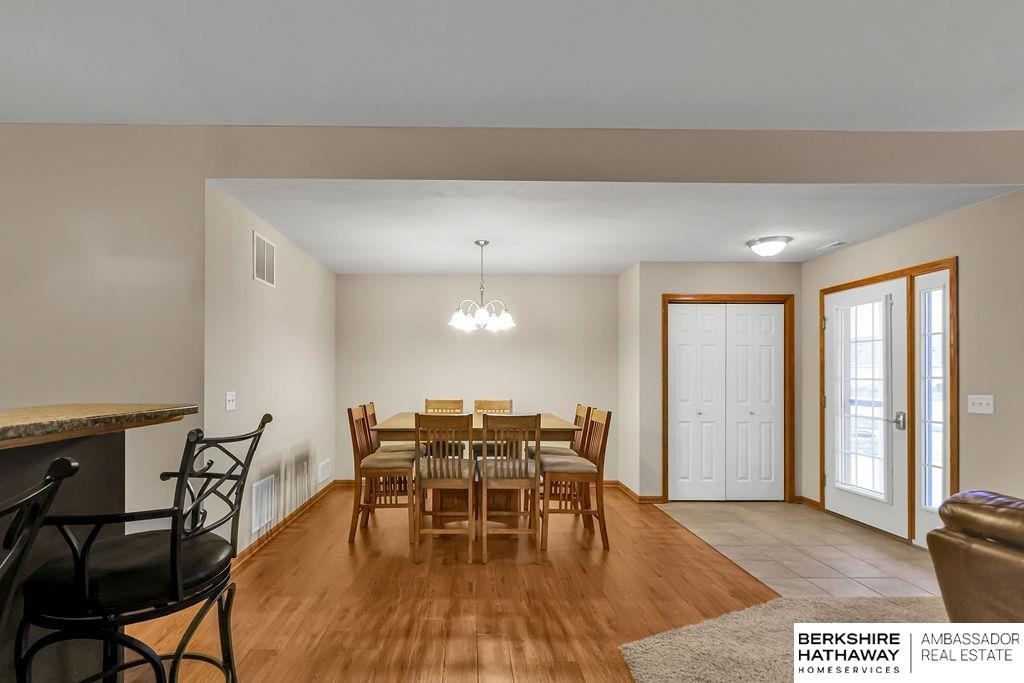 Bennington, Nebraska 68007, United States, 3 Bedrooms Bedrooms, ,2 BathroomsBathrooms,Residential,Active,28743