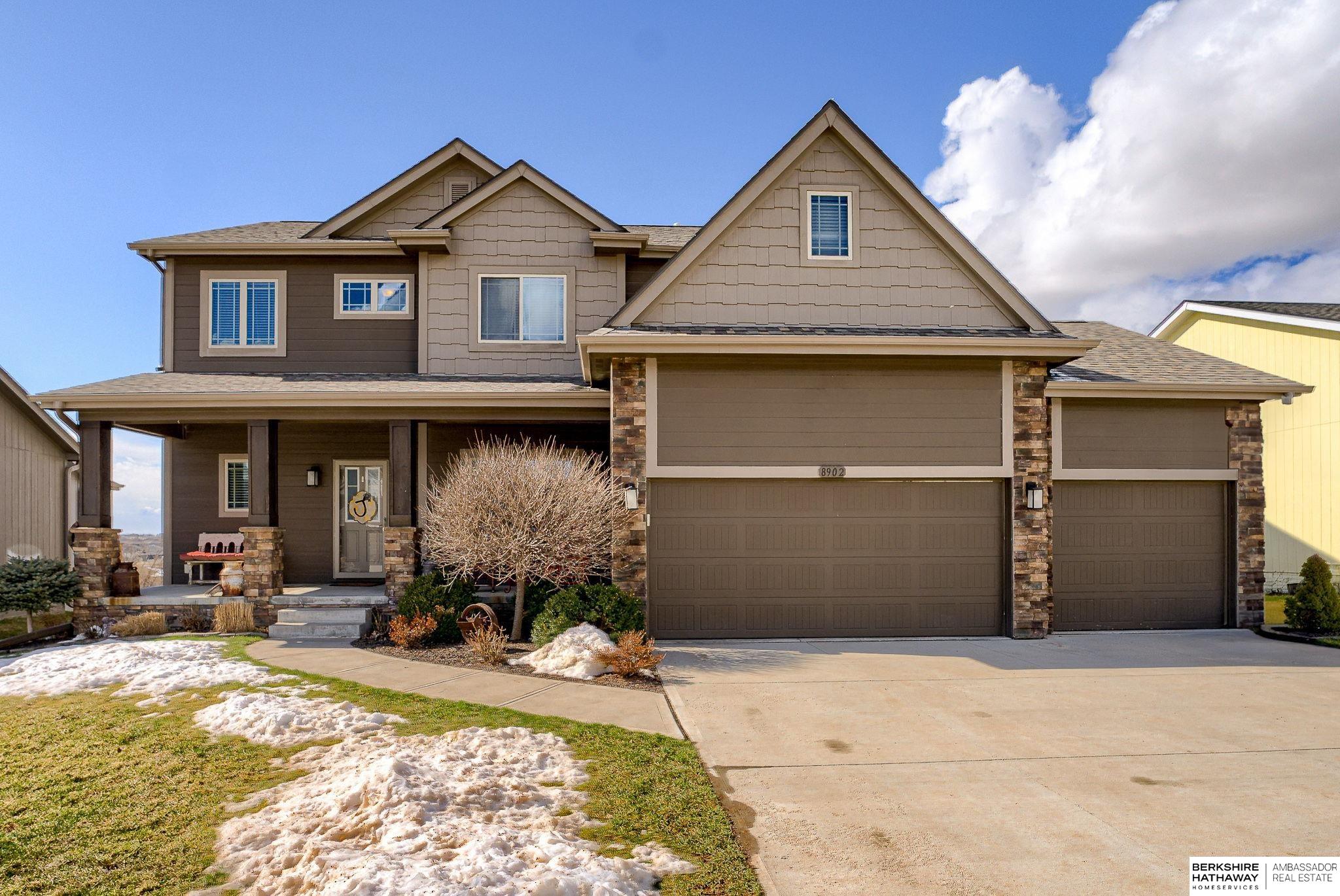 Bennington, Nebraska 68007, United States, 4 Bedrooms Bedrooms, ,4 BathroomsBathrooms,Residential,Active,94699