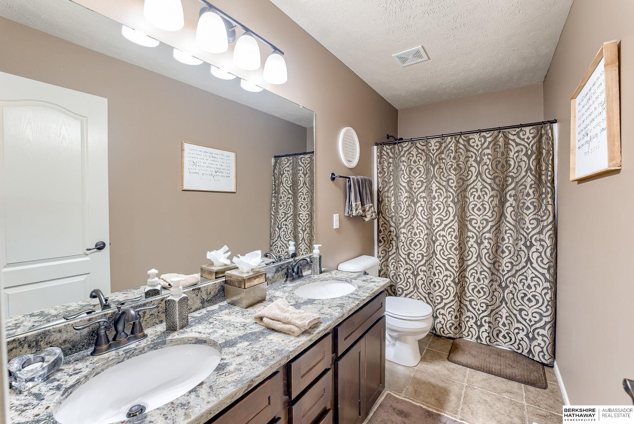 Bennington, Nebraska 68007, United States, 4 Bedrooms Bedrooms, ,4 BathroomsBathrooms,Residential,Active,94699