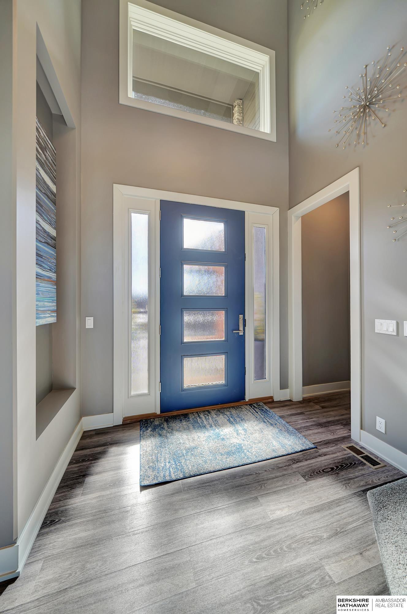 Elkhorn, Nebraska 68022, United States, 5 Bedrooms Bedrooms, ,5 BathroomsBathrooms,Residential,Pending,5325