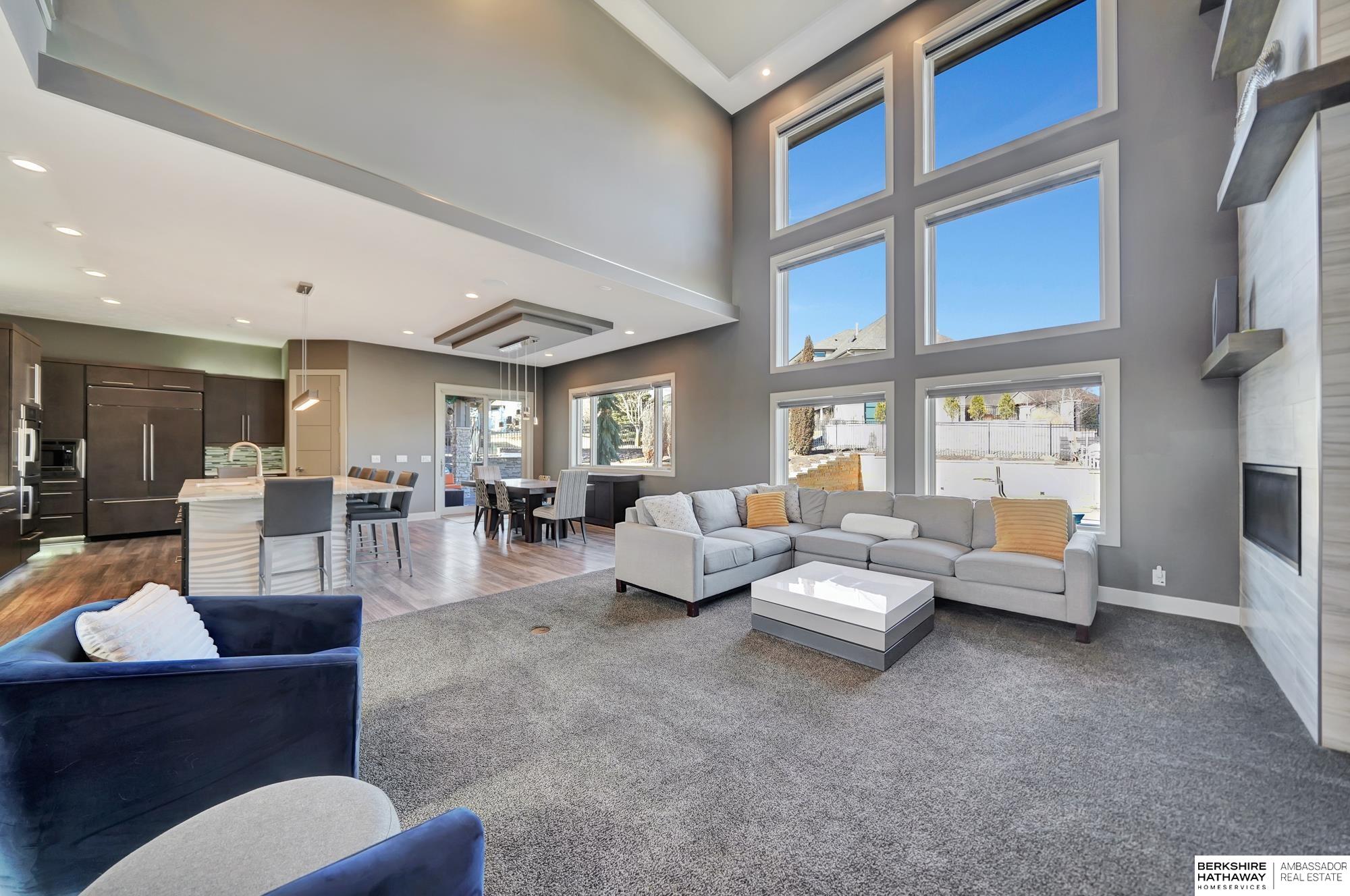 Elkhorn, Nebraska 68022, United States, 5 Bedrooms Bedrooms, ,5 BathroomsBathrooms,Residential,Pending,5325