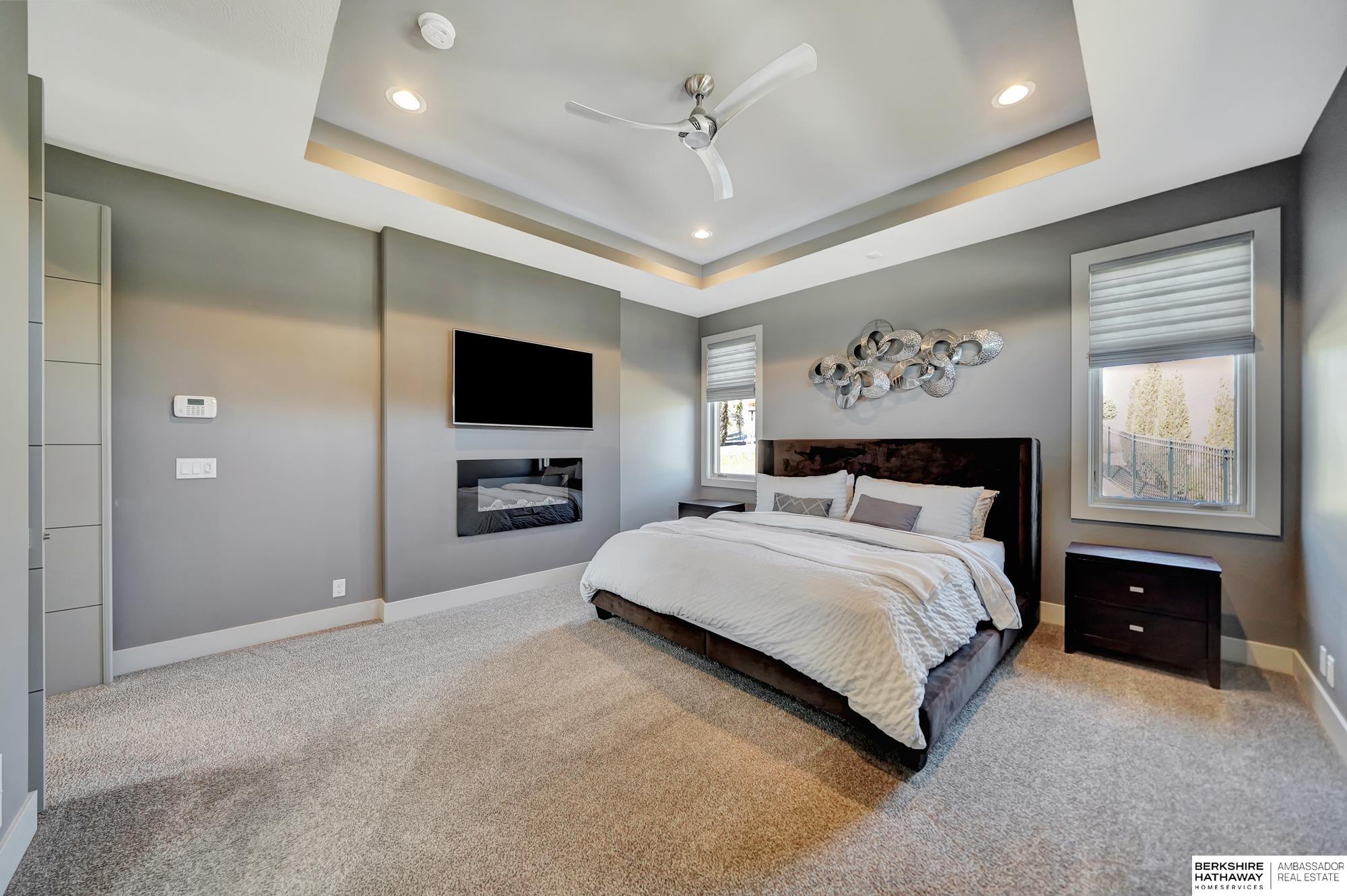 Elkhorn, Nebraska 68022, United States, 5 Bedrooms Bedrooms, ,5 BathroomsBathrooms,Residential,Pending,5325