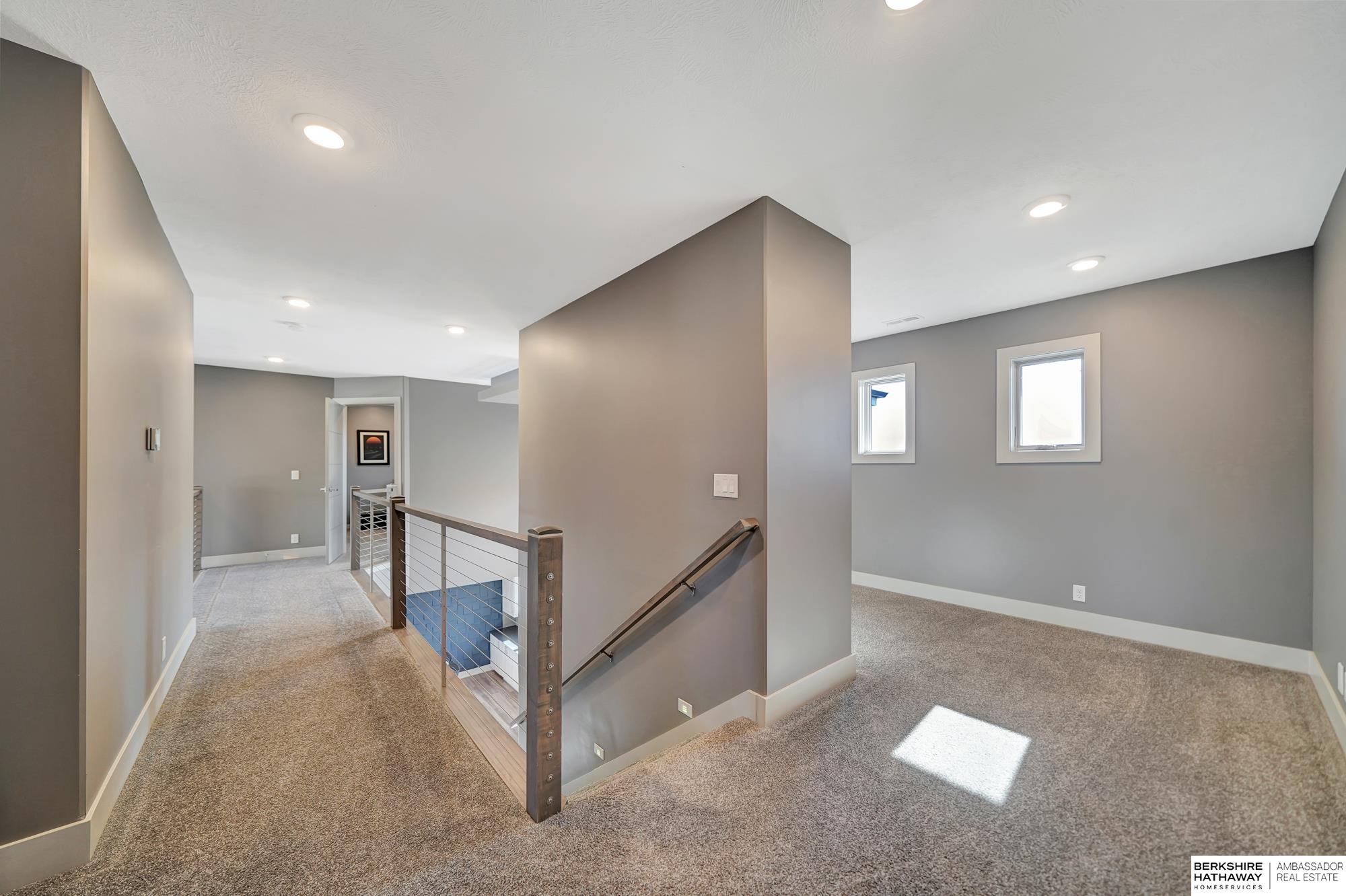 Elkhorn, Nebraska 68022, United States, 5 Bedrooms Bedrooms, ,5 BathroomsBathrooms,Residential,Pending,5325