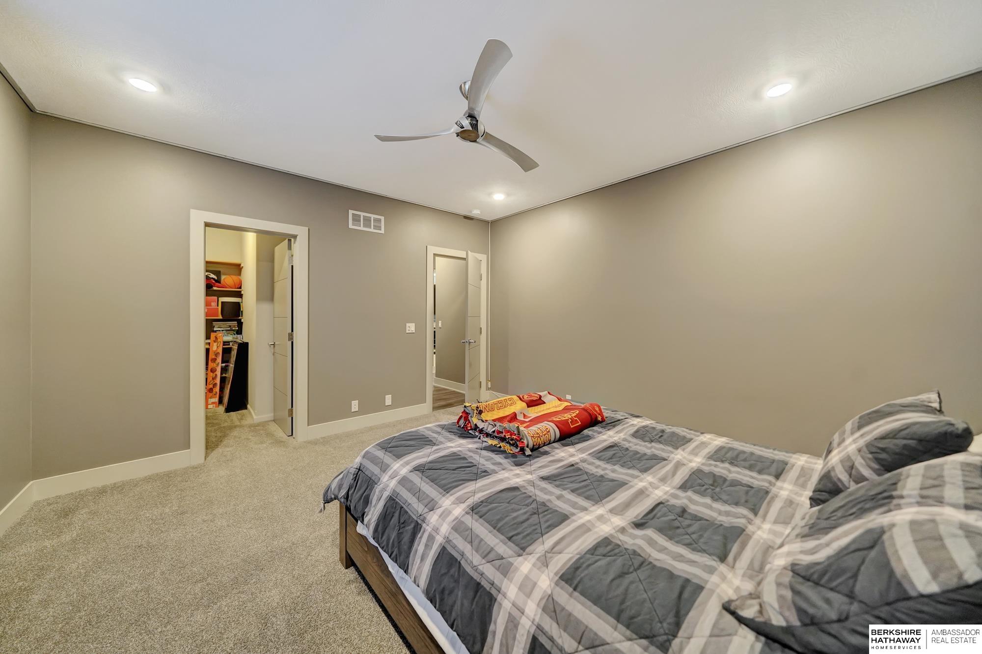 Elkhorn, Nebraska 68022, United States, 5 Bedrooms Bedrooms, ,5 BathroomsBathrooms,Residential,Pending,5325