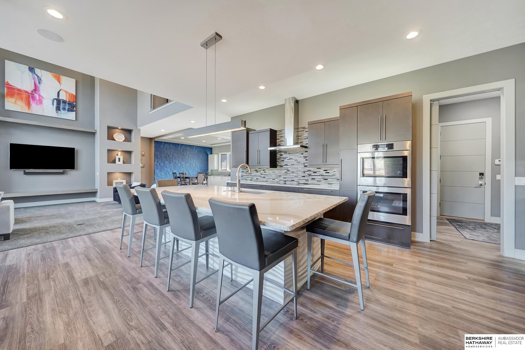 Elkhorn, Nebraska 68022, United States, 5 Bedrooms Bedrooms, ,5 BathroomsBathrooms,Residential,Pending,5325