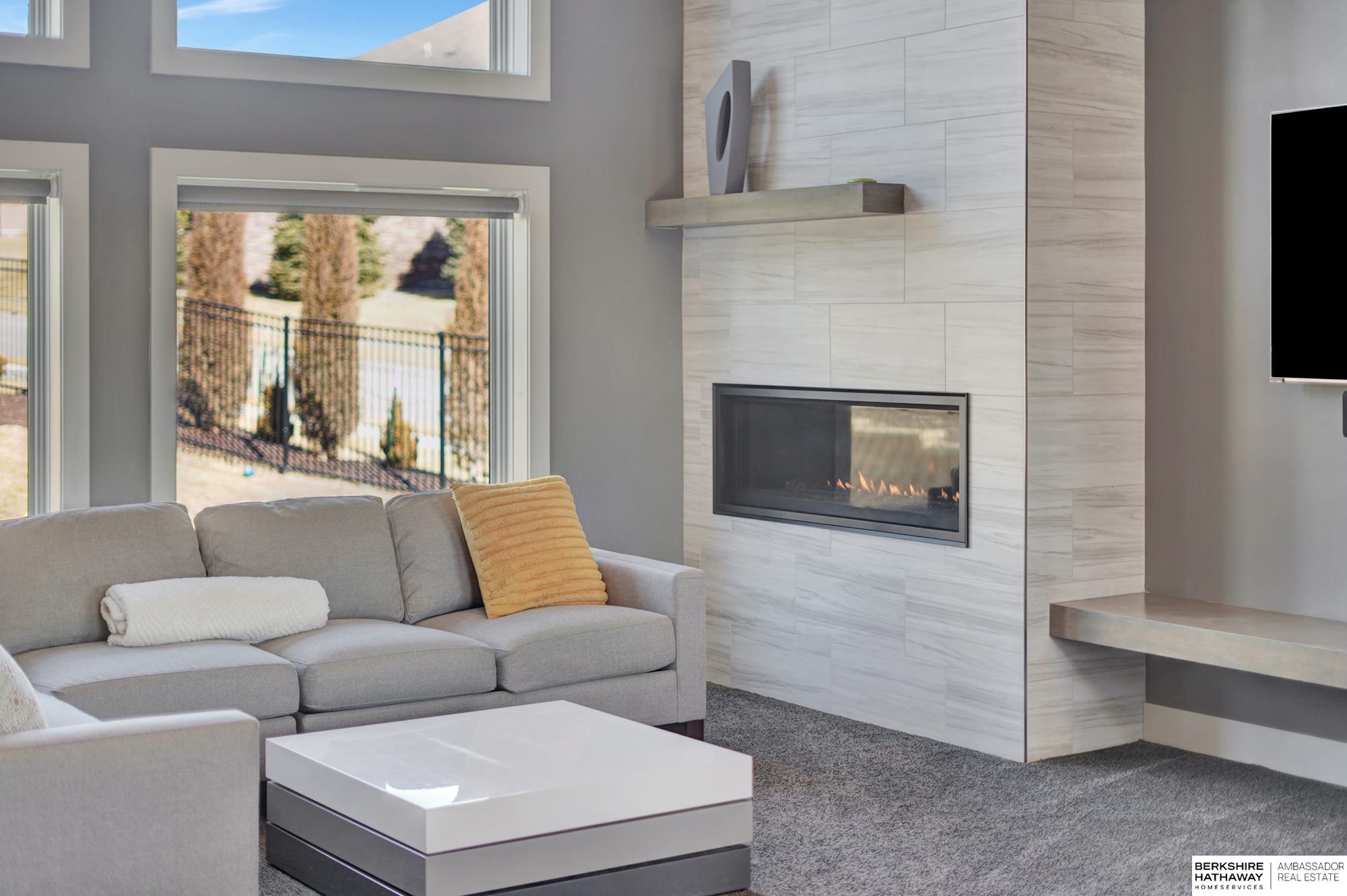 Elkhorn, Nebraska 68022, United States, 5 Bedrooms Bedrooms, ,5 BathroomsBathrooms,Residential,Pending,5325