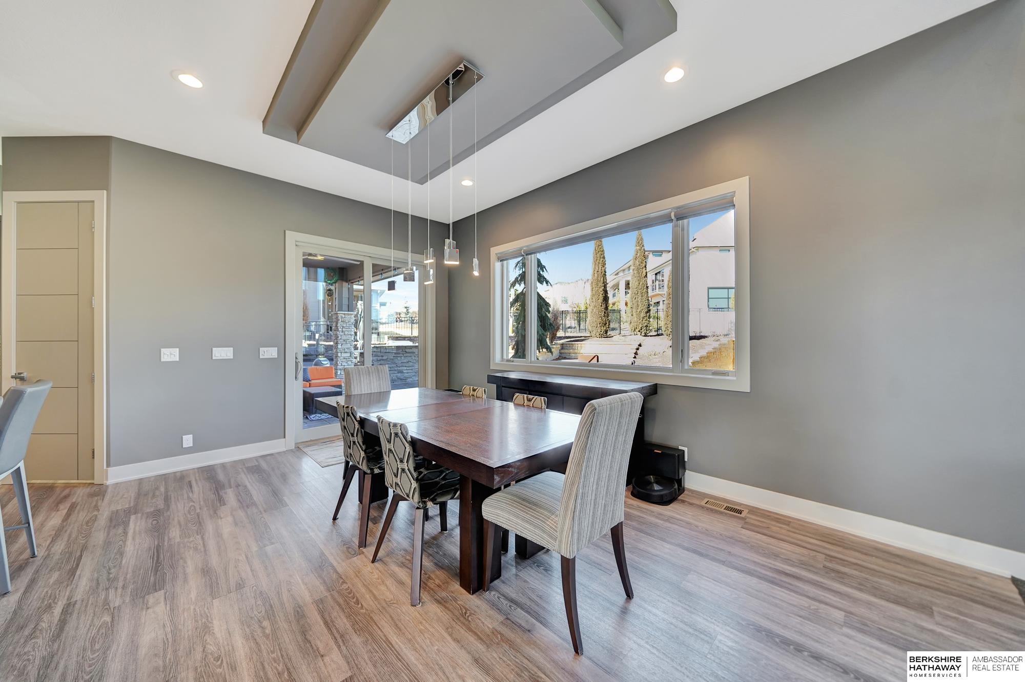 Elkhorn, Nebraska 68022, United States, 5 Bedrooms Bedrooms, ,5 BathroomsBathrooms,Residential,Pending,5325