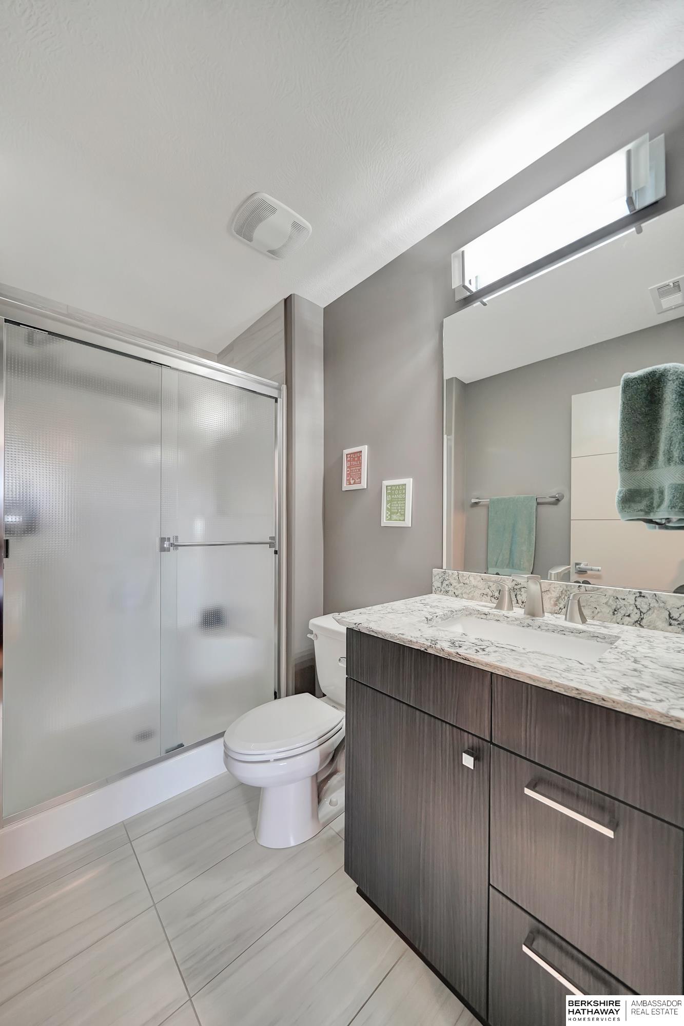 Elkhorn, Nebraska 68022, United States, 5 Bedrooms Bedrooms, ,5 BathroomsBathrooms,Residential,Pending,5325