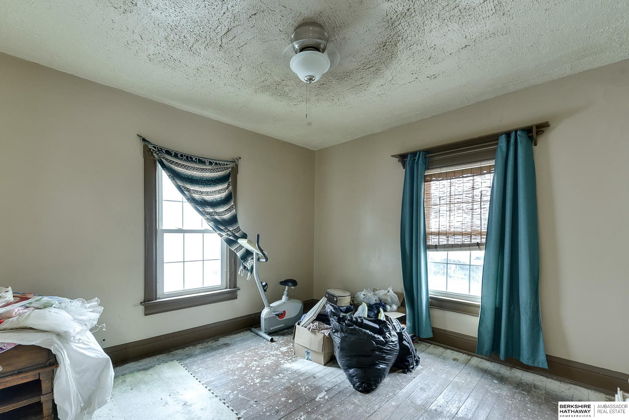 Omaha, Nebraska 68108, United States, 4 Bedrooms Bedrooms, ,1 BathroomBathrooms,Residential,Active,3775