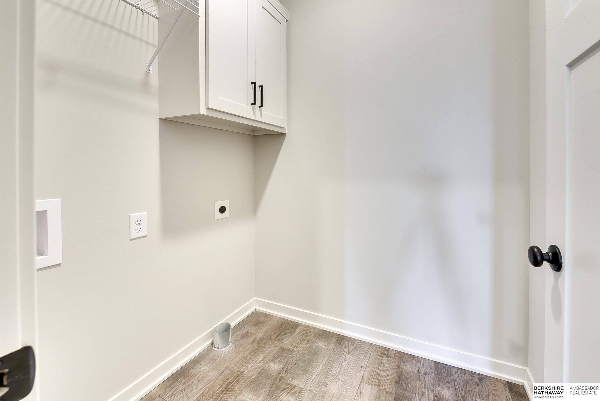 Papillion, Nebraska 68138, United States, 3 Bedrooms Bedrooms, ,2 BathroomsBathrooms,Residential,Active,35572