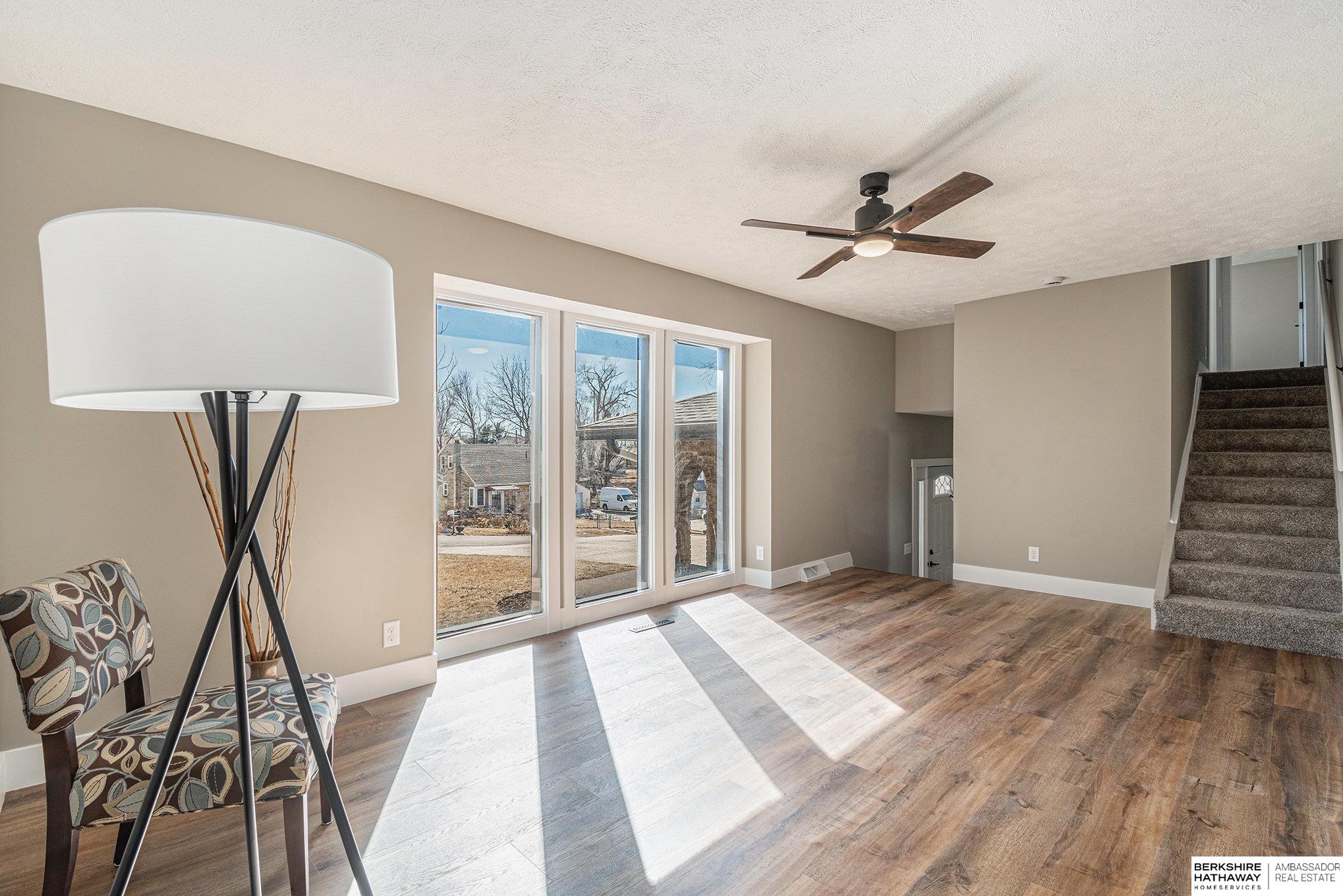 Bellevue, Nebraska 68147, United States, 3 Bedrooms Bedrooms, ,3 BathroomsBathrooms,Residential,Pending,88202