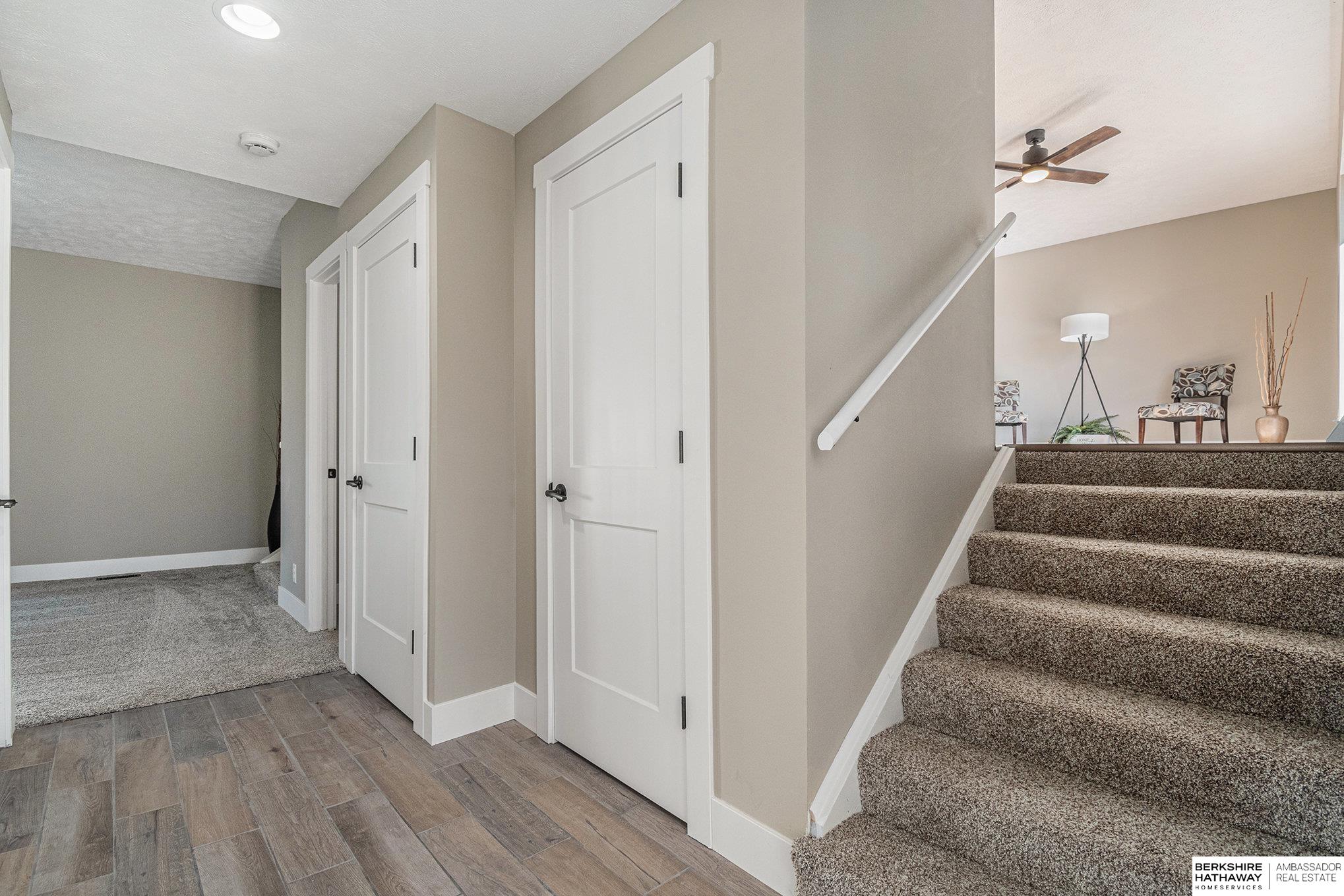 Bellevue, Nebraska 68147, United States, 3 Bedrooms Bedrooms, ,3 BathroomsBathrooms,Residential,Pending,88202