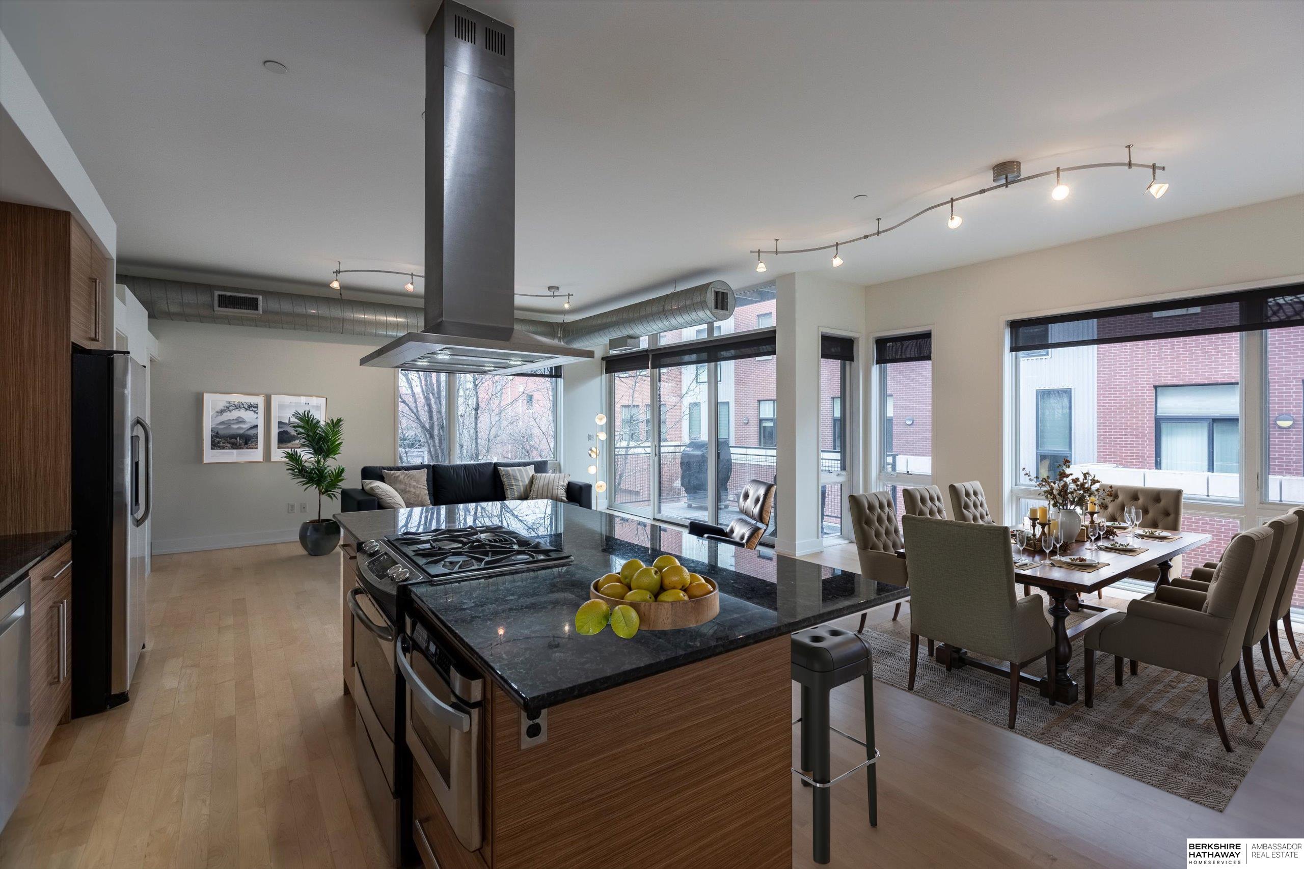 Omaha, Nebraska 68108, United States, 1 Bedroom Bedrooms, ,1 BathroomBathrooms,Residential,Pending,5931