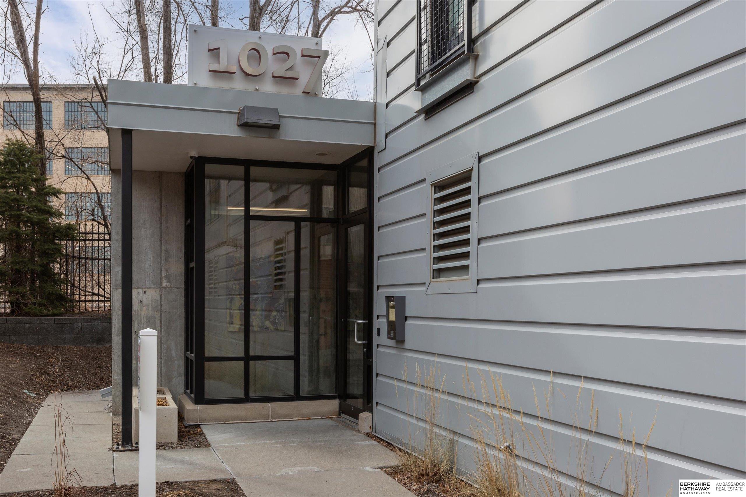 Omaha, Nebraska 68108, United States, 1 Bedroom Bedrooms, ,1 BathroomBathrooms,Residential,Pending,5931