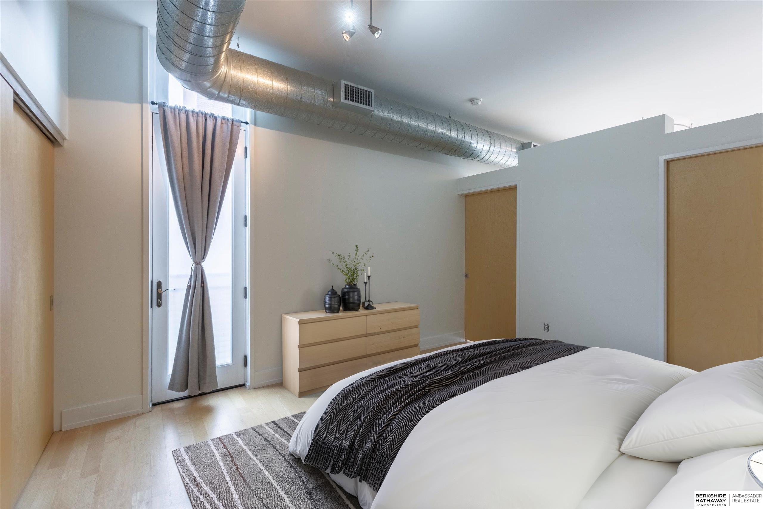 Omaha, Nebraska 68108, United States, 1 Bedroom Bedrooms, ,1 BathroomBathrooms,Residential,Pending,5931