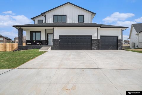 MLS: 22508960