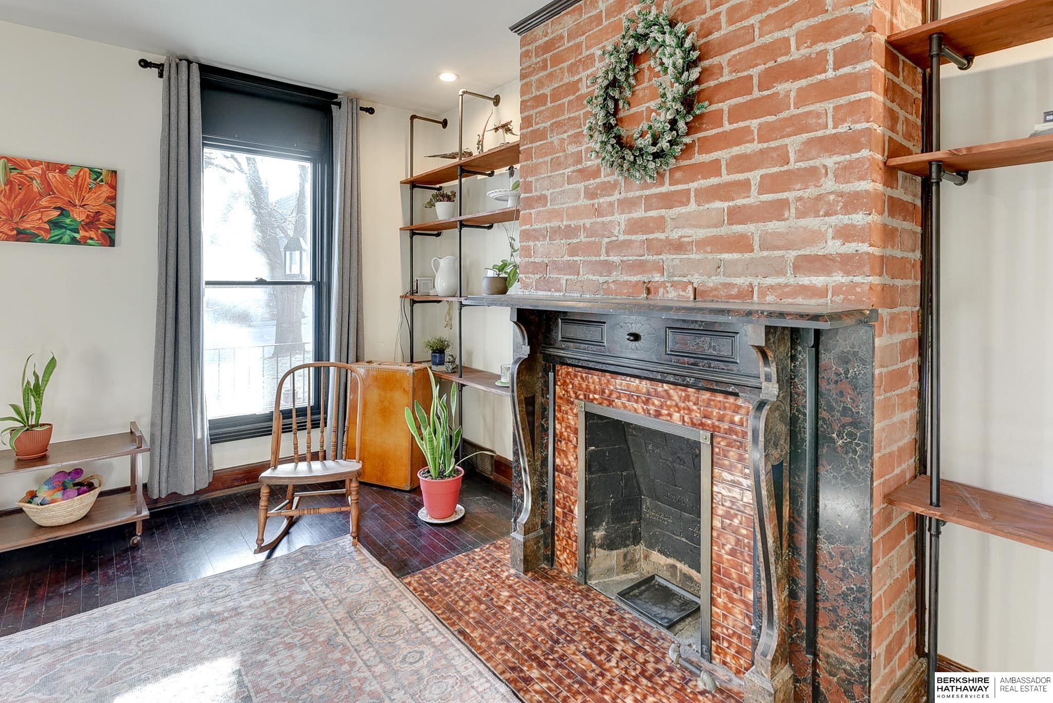 Omaha, Nebraska 68105, United States, 5 Bedrooms Bedrooms, ,2 BathroomsBathrooms,Residential,Active,88619