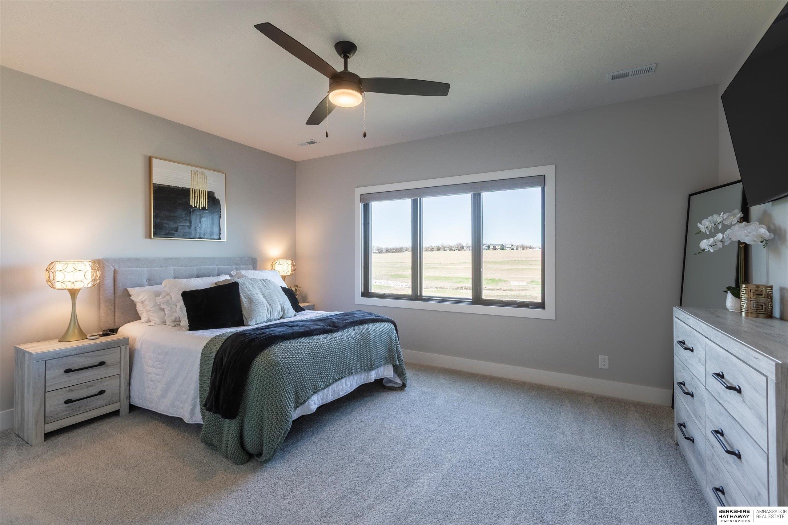 Gretna, Nebraska 68028, United States, 4 Bedrooms Bedrooms, ,3 BathroomsBathrooms,Residential,Pending,105302