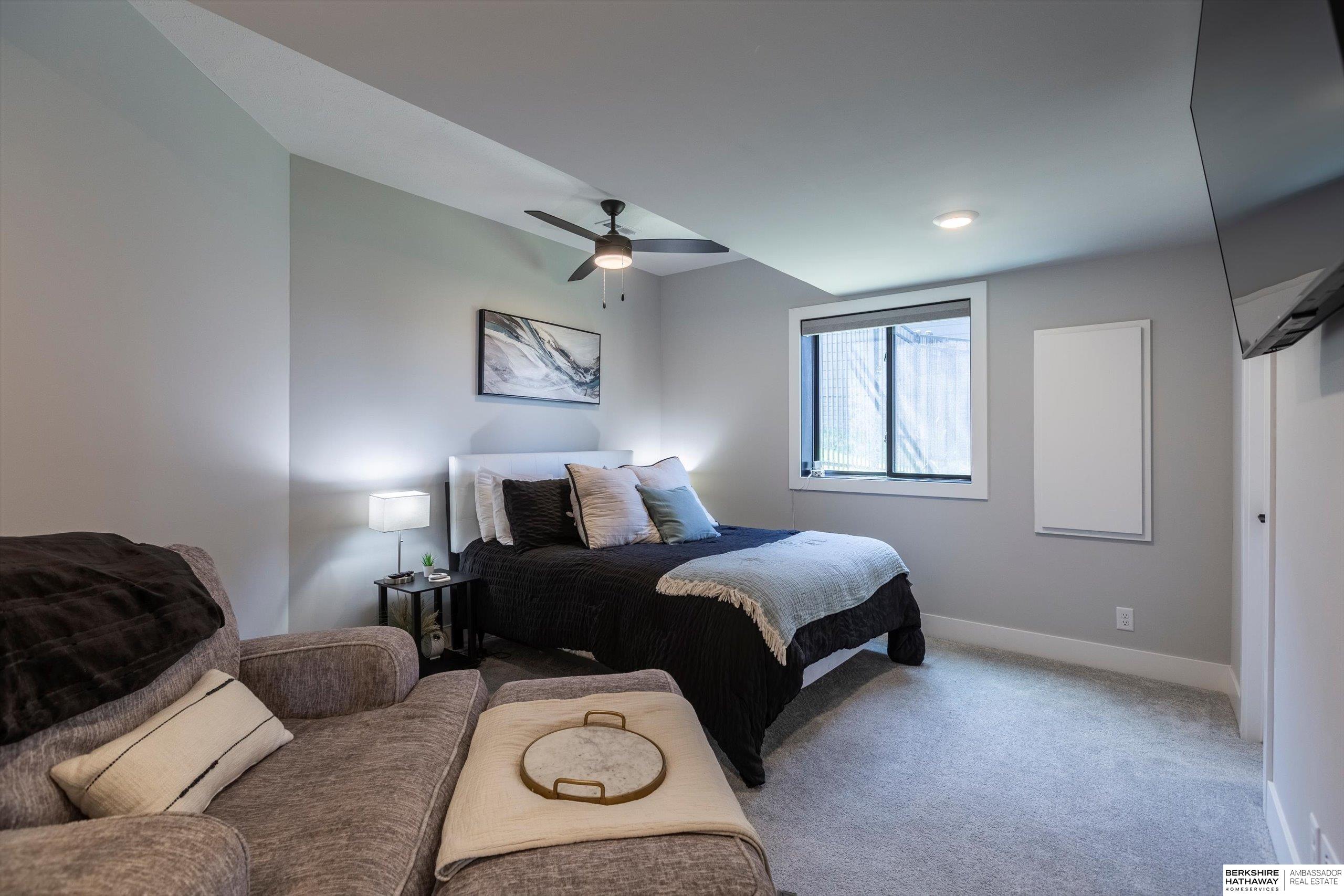 Gretna, Nebraska 68028, United States, 4 Bedrooms Bedrooms, ,3 BathroomsBathrooms,Residential,Pending,105302