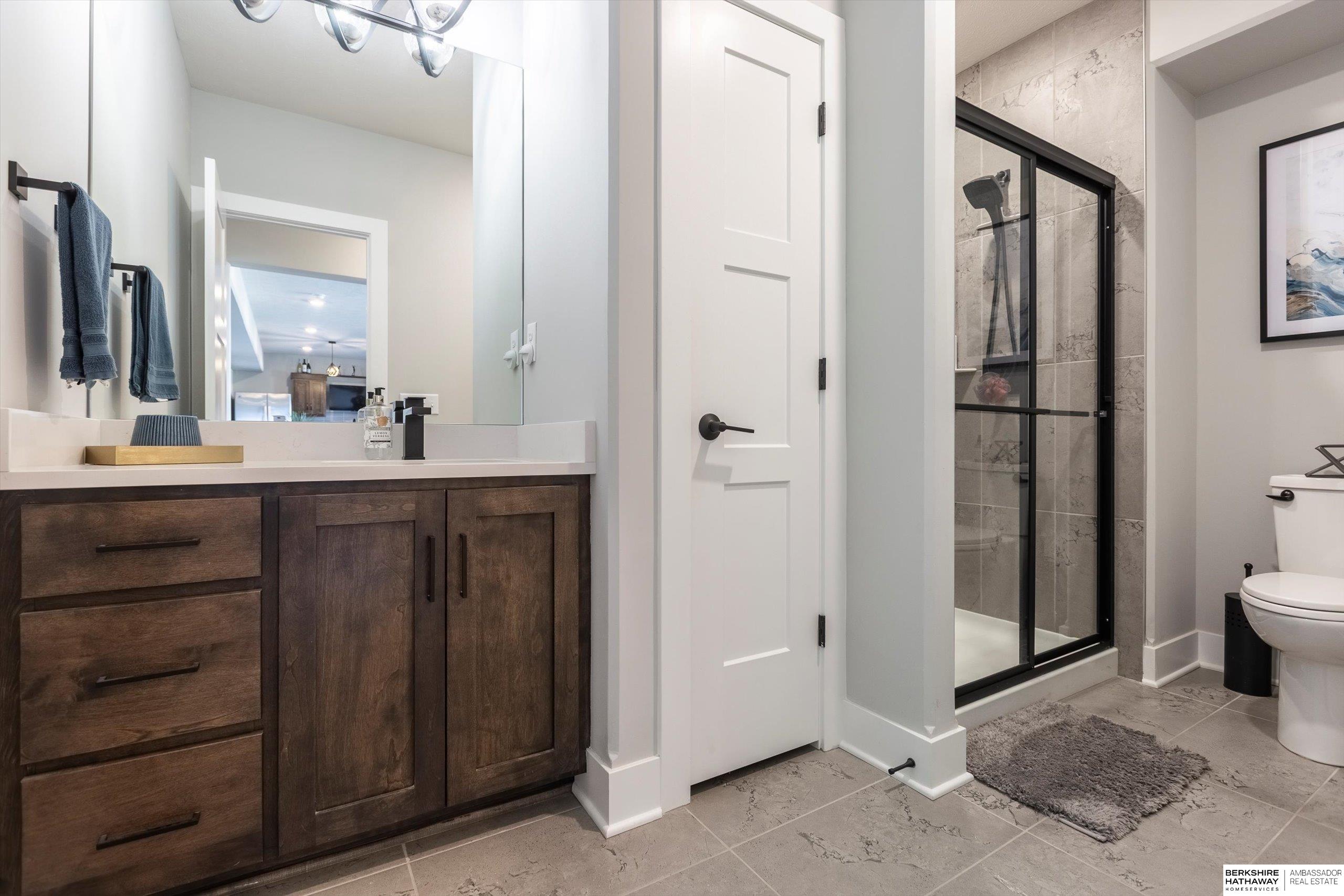 Gretna, Nebraska 68028, United States, 4 Bedrooms Bedrooms, ,3 BathroomsBathrooms,Residential,Pending,105302