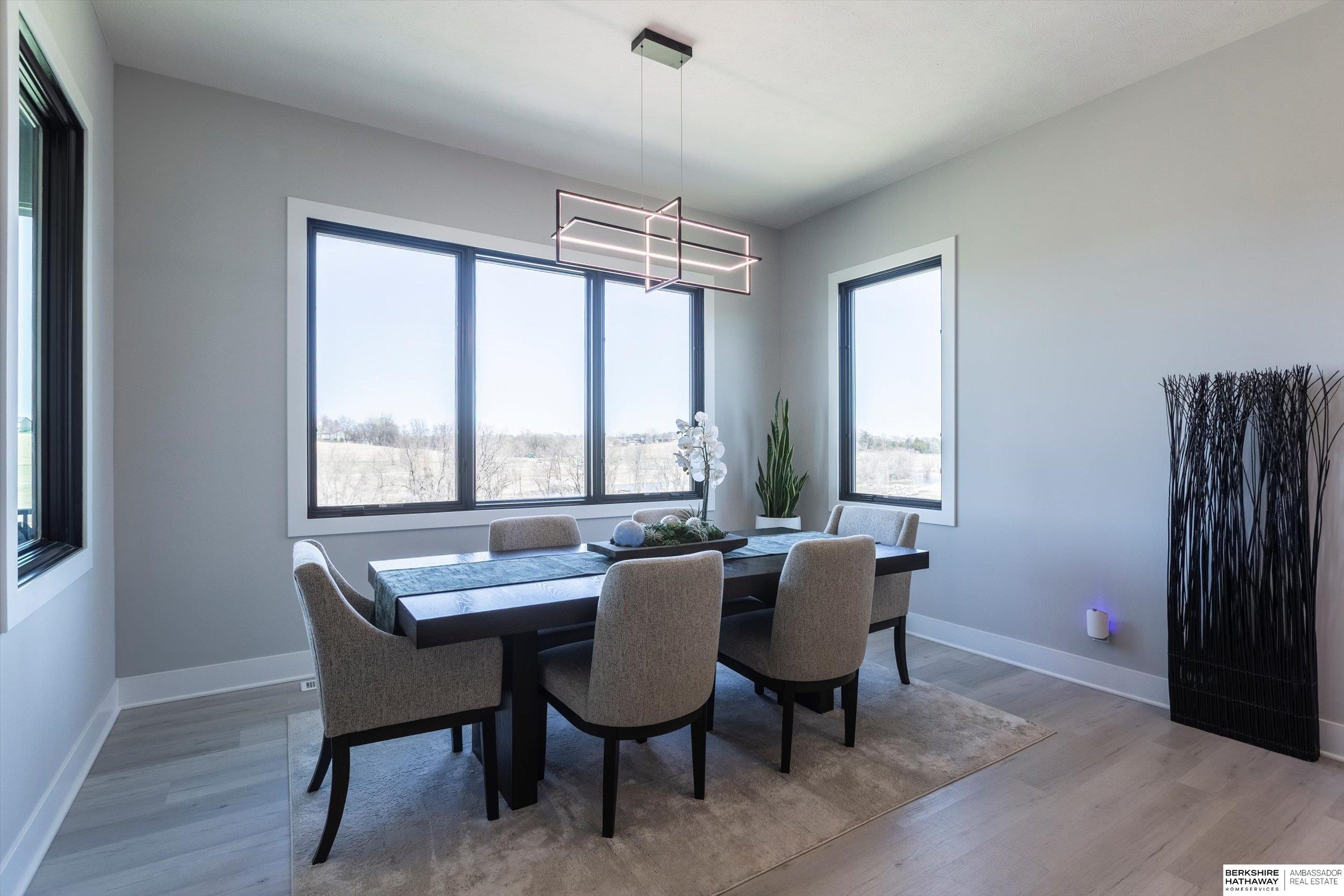 Gretna, Nebraska 68028, United States, 4 Bedrooms Bedrooms, ,3 BathroomsBathrooms,Residential,Pending,105302