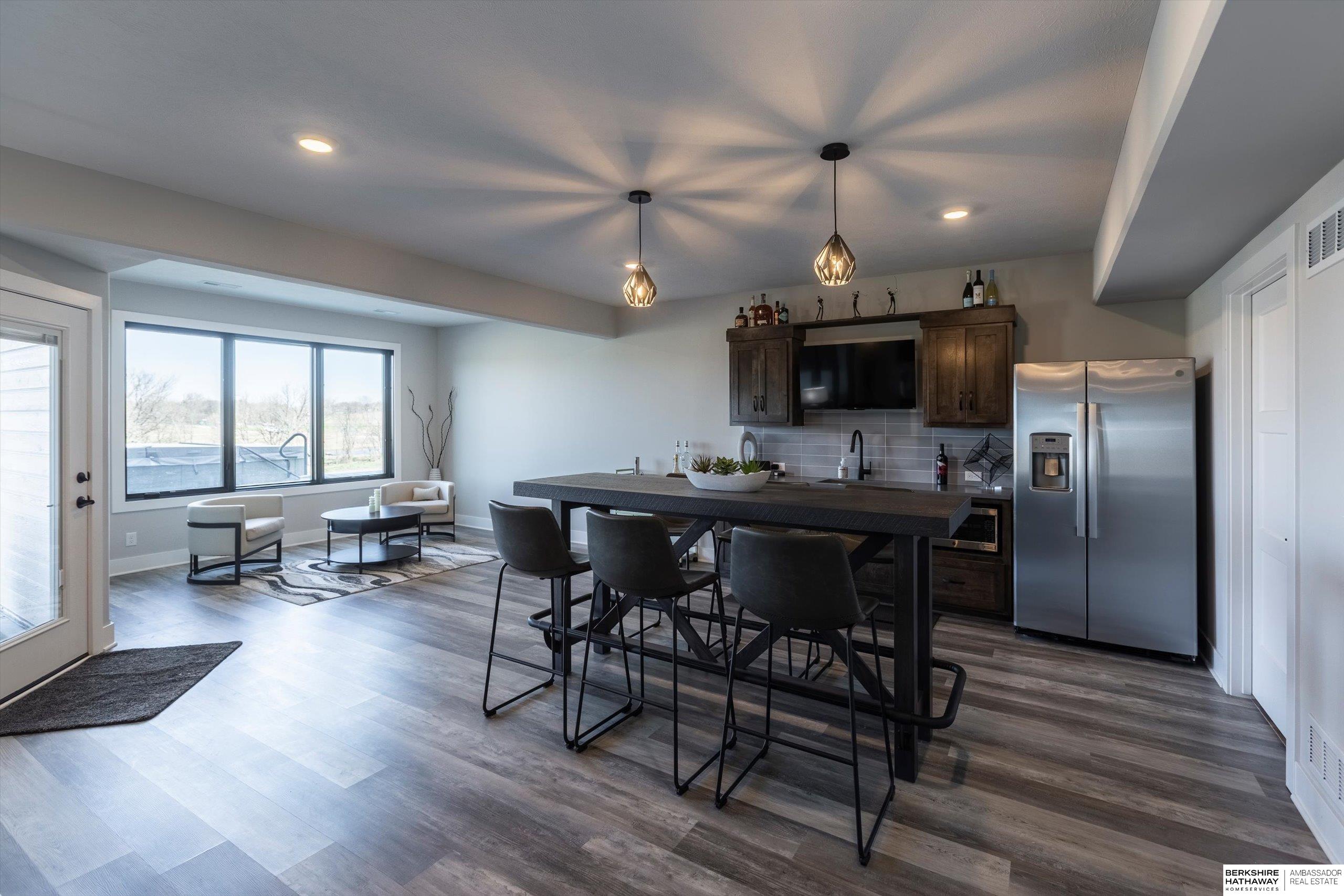 Gretna, Nebraska 68028, United States, 4 Bedrooms Bedrooms, ,3 BathroomsBathrooms,Residential,Pending,105302