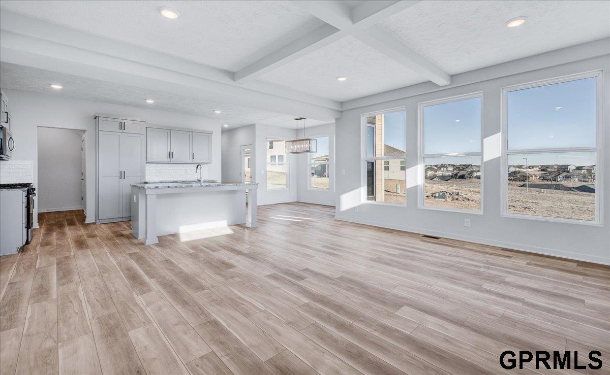 Bennington, Nebraska 68007, United States, 4 Bedrooms Bedrooms, ,3 BathroomsBathrooms,Residential,Active,23784