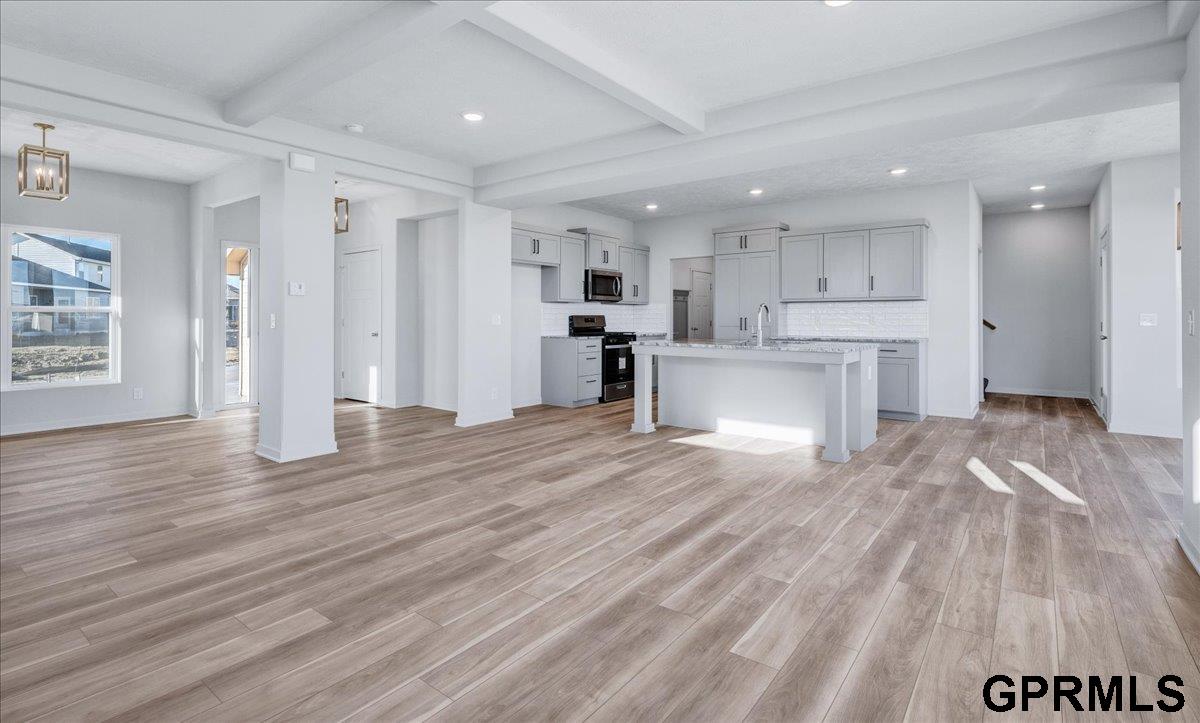 Bennington, Nebraska 68007, United States, 4 Bedrooms Bedrooms, ,3 BathroomsBathrooms,Residential,Active,23784