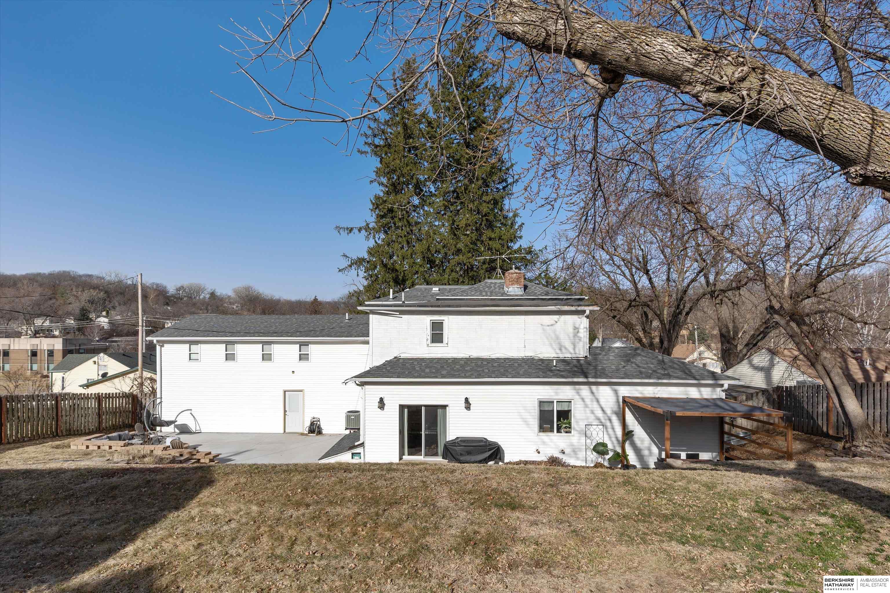 Council Bluffs, Iowa 51503, United States, 4 Bedrooms Bedrooms, ,3 BathroomsBathrooms,Residential,Active,92499