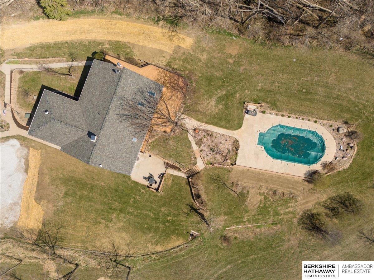 Honey Creek, Iowa 51542, United States, 4 Bedrooms Bedrooms, ,3 BathroomsBathrooms,Residential,Pending,105532