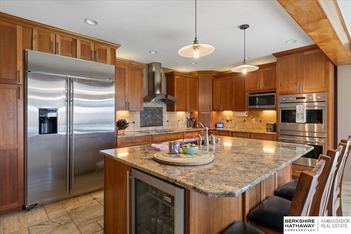 Honey Creek, Iowa 51542, United States, 4 Bedrooms Bedrooms, ,3 BathroomsBathrooms,Residential,Pending,105532